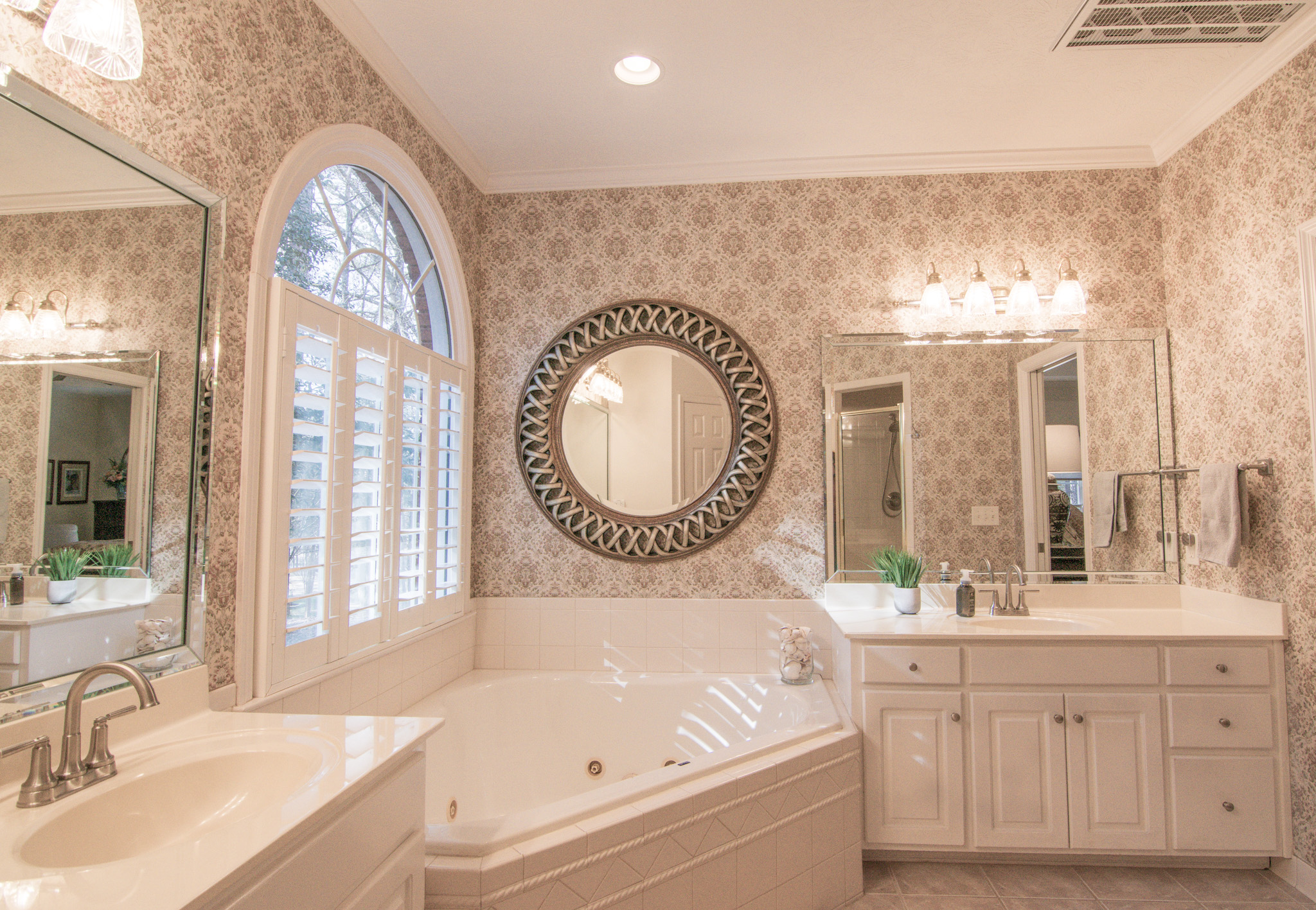 Cataula, Georgia, 31804, United States, 4 Bedrooms Bedrooms, ,5 BathroomsBathrooms,Residential,For Sale,2015327