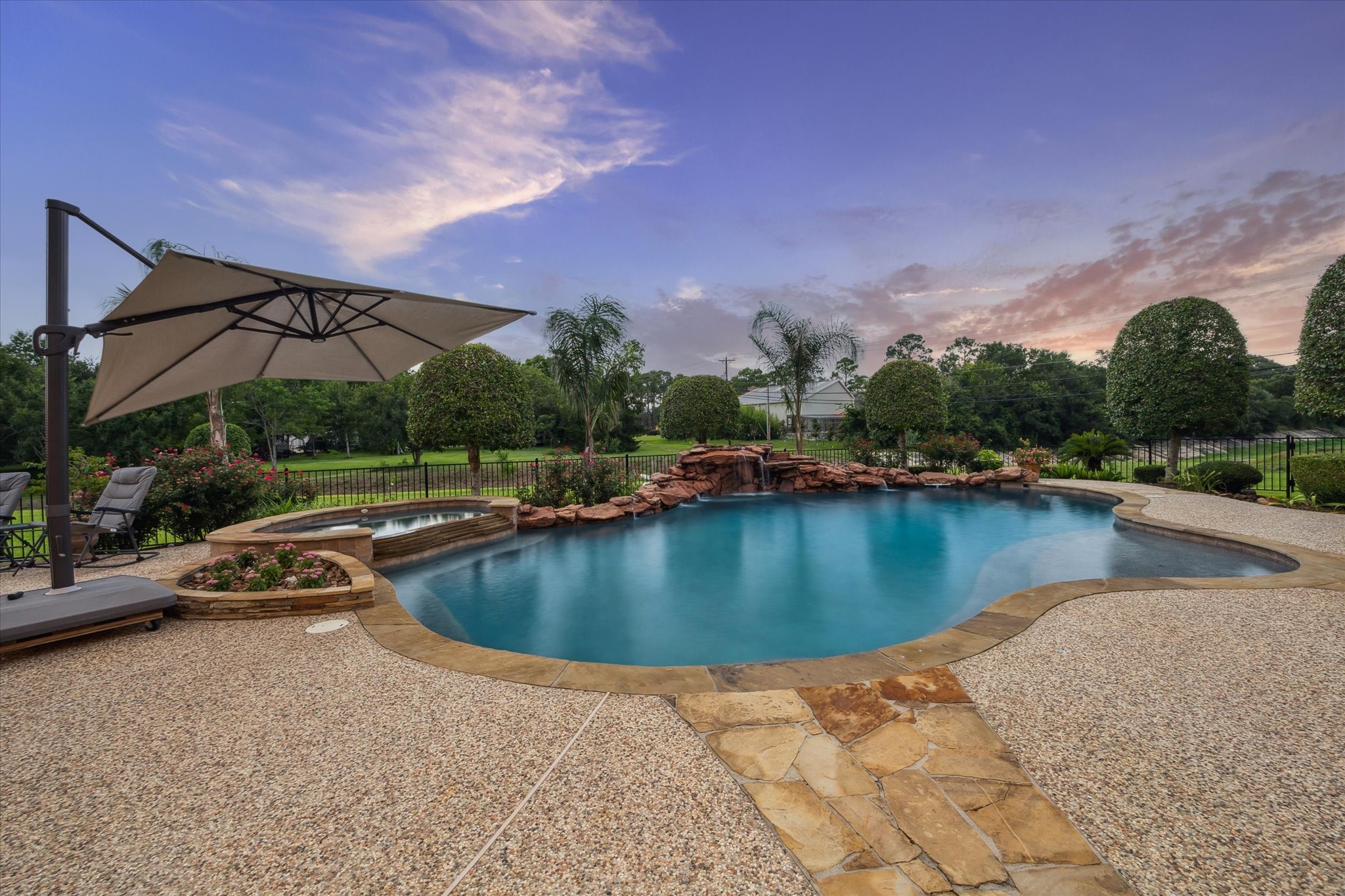  1002 Cowards Creek Court - 物件實景