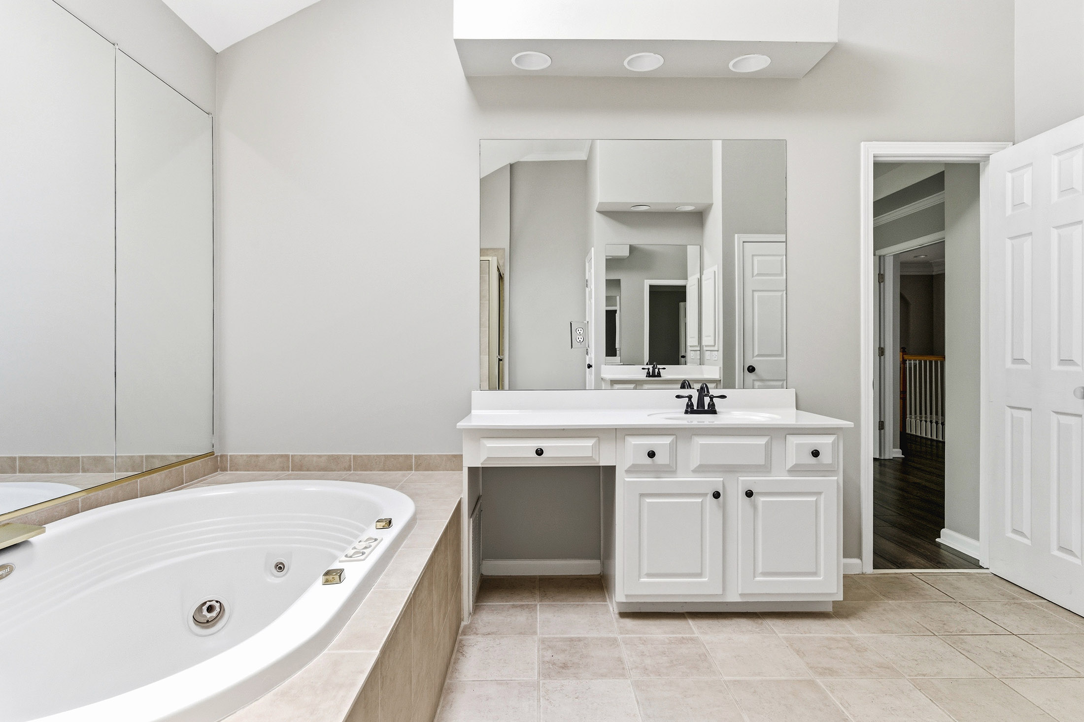  Beautifully Updated Brick Home in Vinings Estate - 物件實景