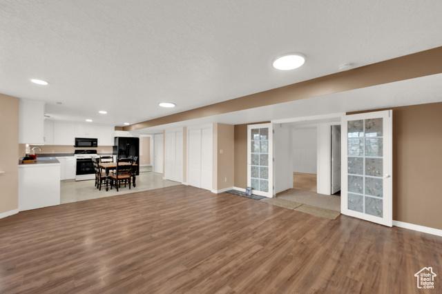 Eagle Mountain, Utah, 84005, United States, 6 Bedrooms Bedrooms, ,6 BathroomsBathrooms,Residential,For Sale,1904525