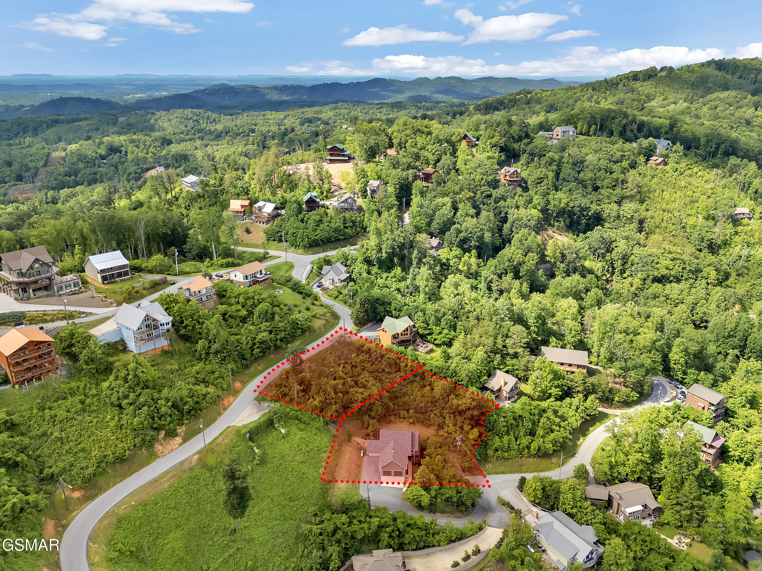 Gatlinburg, Tennessee, 37738, United States, 3 Bedrooms Bedrooms, ,4 BathroomsBathrooms,Residential,For Sale,1979839