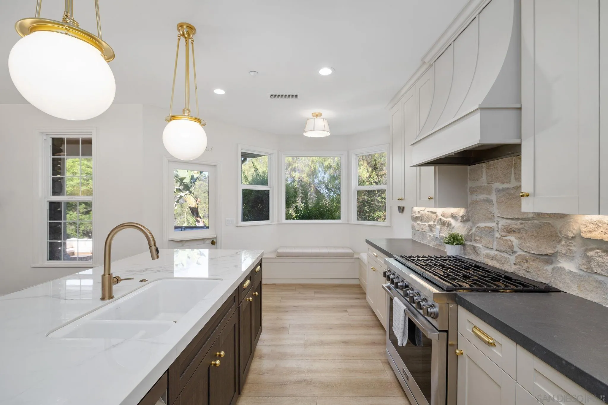 El Cajon, California, 92021, United States, 3 Bedrooms Bedrooms, ,3 BathroomsBathrooms,Residential,For Sale,1942196