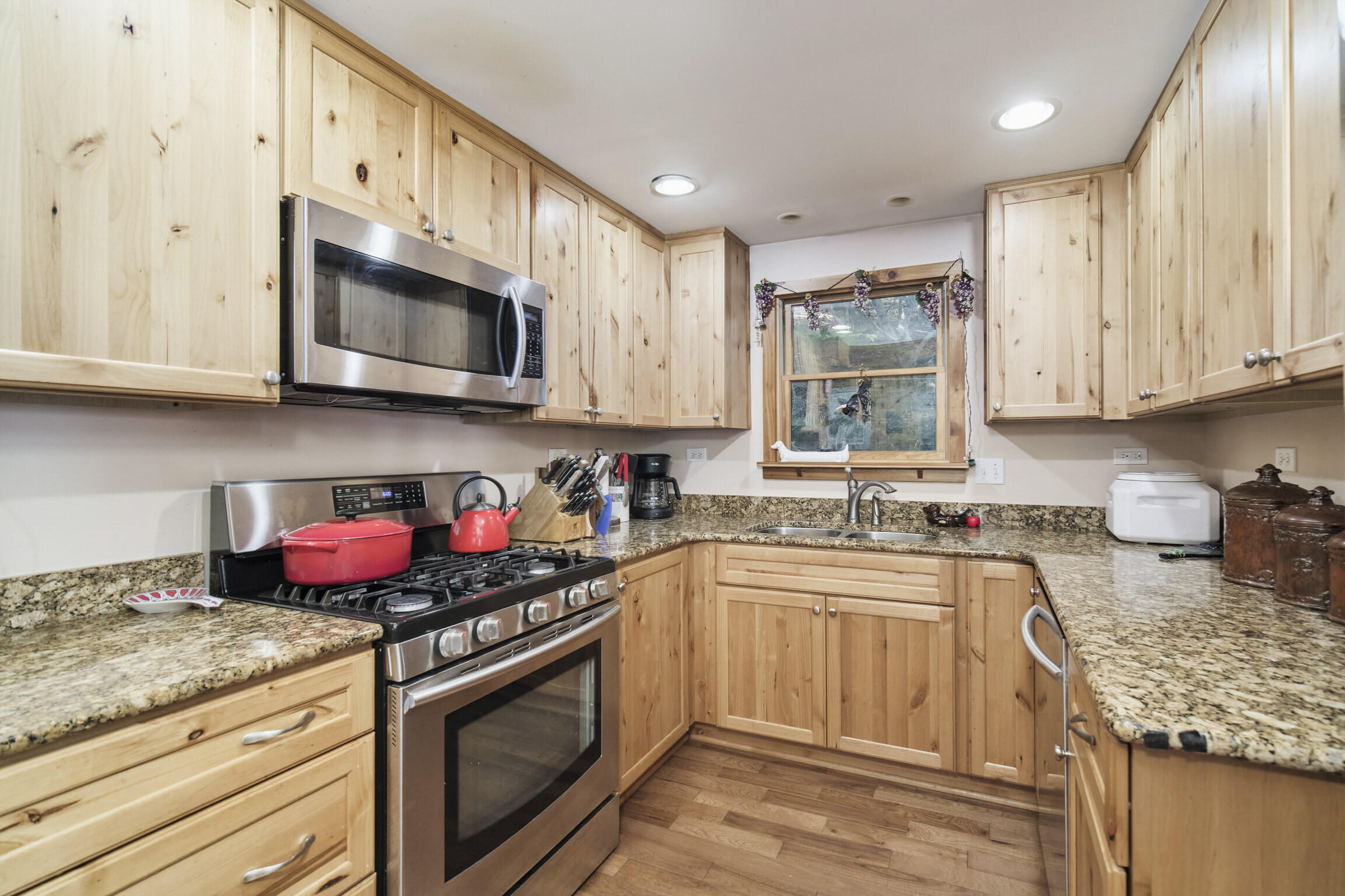 Onekama, Michigan, 49675, United States, 3 Bedrooms Bedrooms, ,3 BathroomsBathrooms,Residential,For Sale,1914171