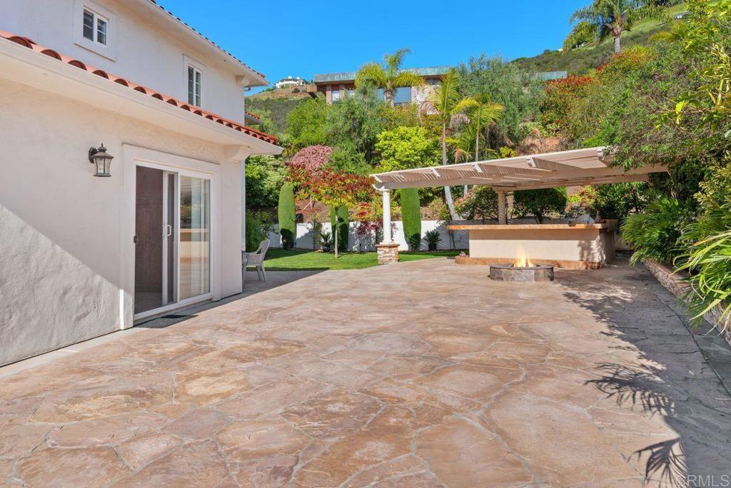 Vista, California, 92084, United States, 5 Bedrooms Bedrooms, ,4 BathroomsBathrooms,Residential,For Sale,1805351
