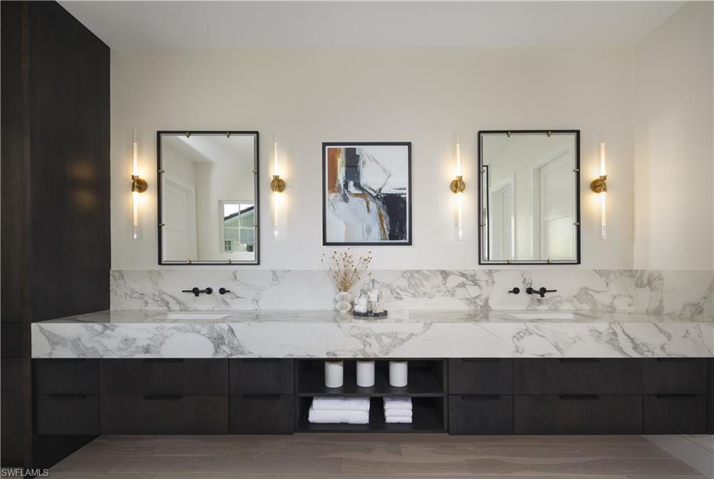 Naples, Florida, 34102, United States, 4 Bedrooms Bedrooms, ,6 BathroomsBathrooms,Residential,For Sale,1908699
