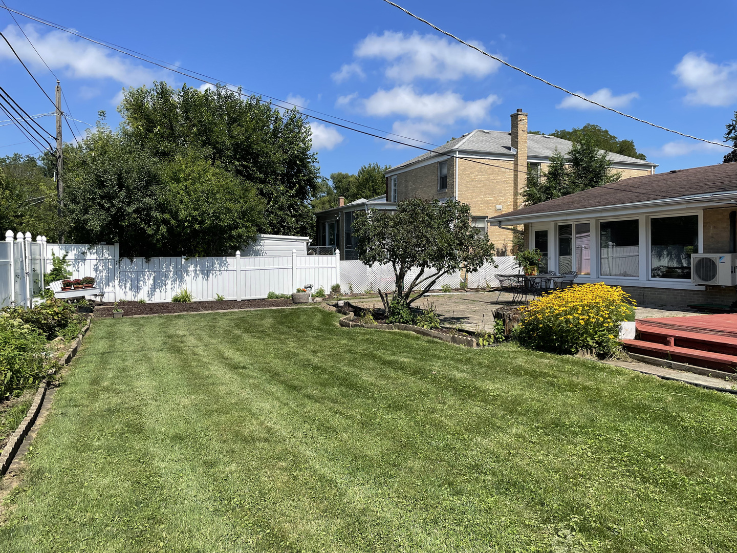 Skokie, Illinois, 60076, United States, 3 Bedrooms Bedrooms, ,3 BathroomsBathrooms,Residential,For Sale,1932038