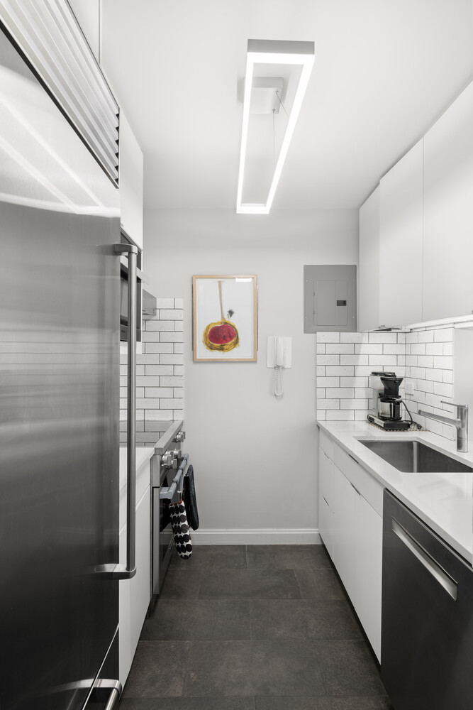 New York City, New York, 10128, United States, 3 Bedrooms Bedrooms, ,3 BathroomsBathrooms,Residential,For Sale,1996976