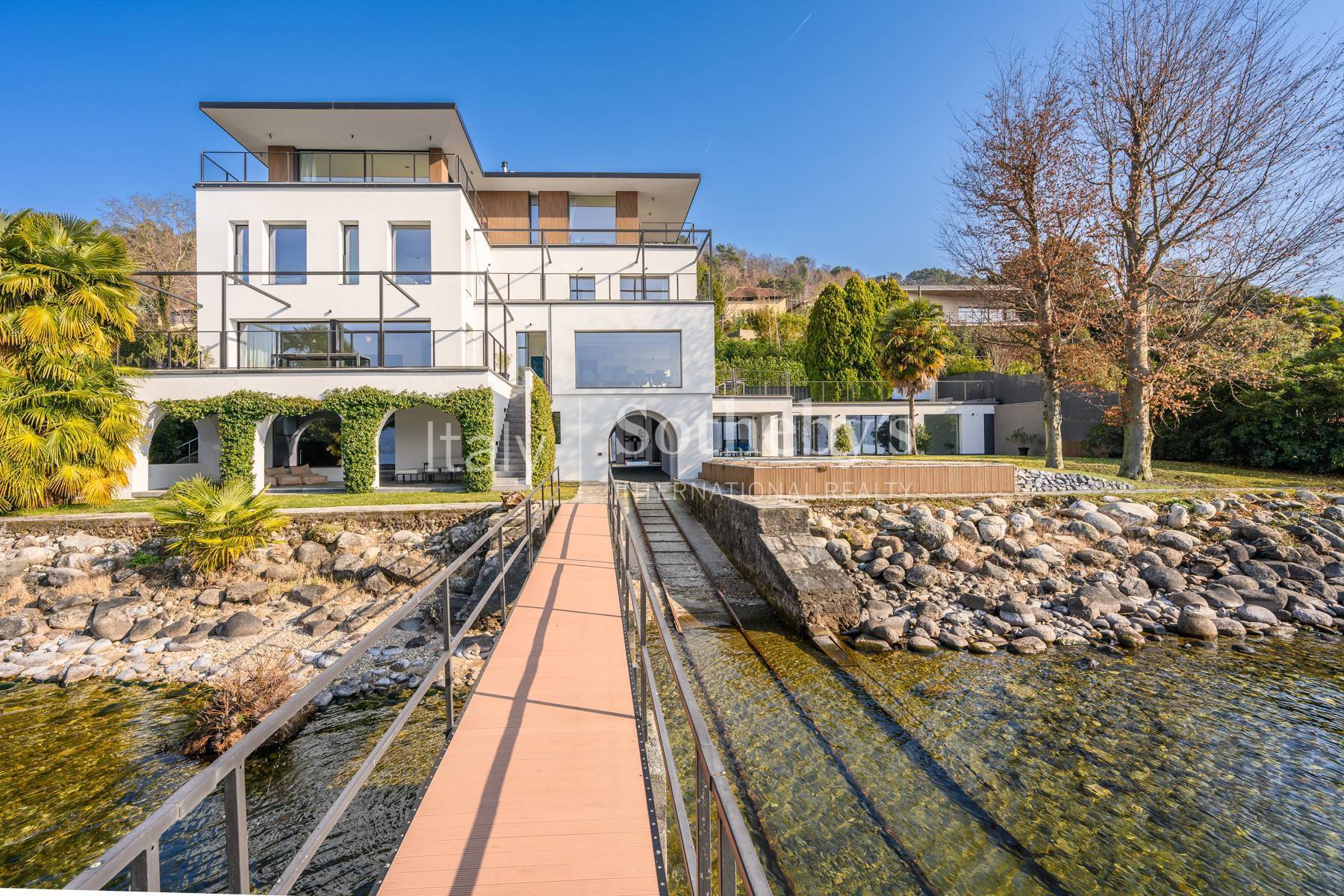  Exclusive villa with swimming pool and private dock - 物件實景