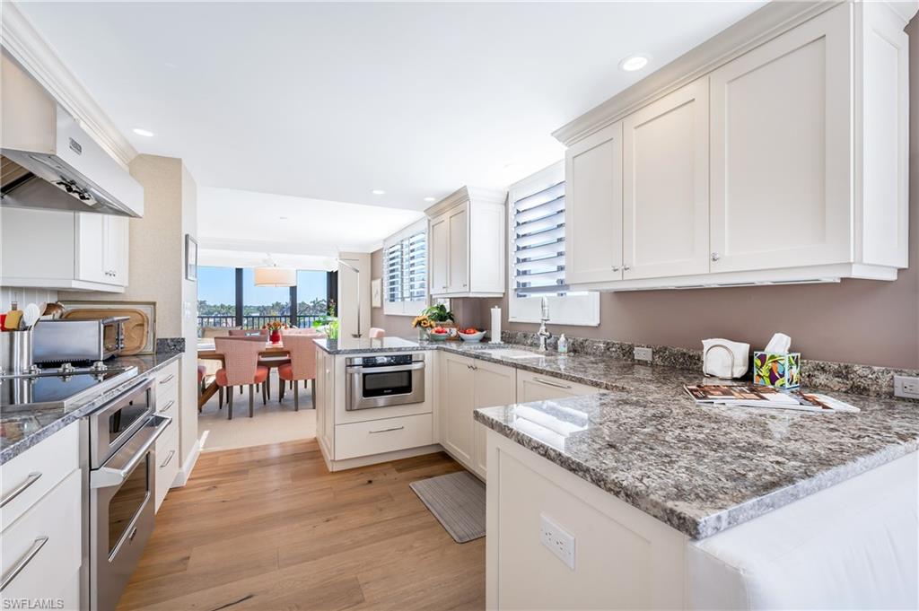 Naples, Florida, 34103, United States, 3 Bedrooms Bedrooms, ,2 BathroomsBathrooms,Residential,For Sale,1989682