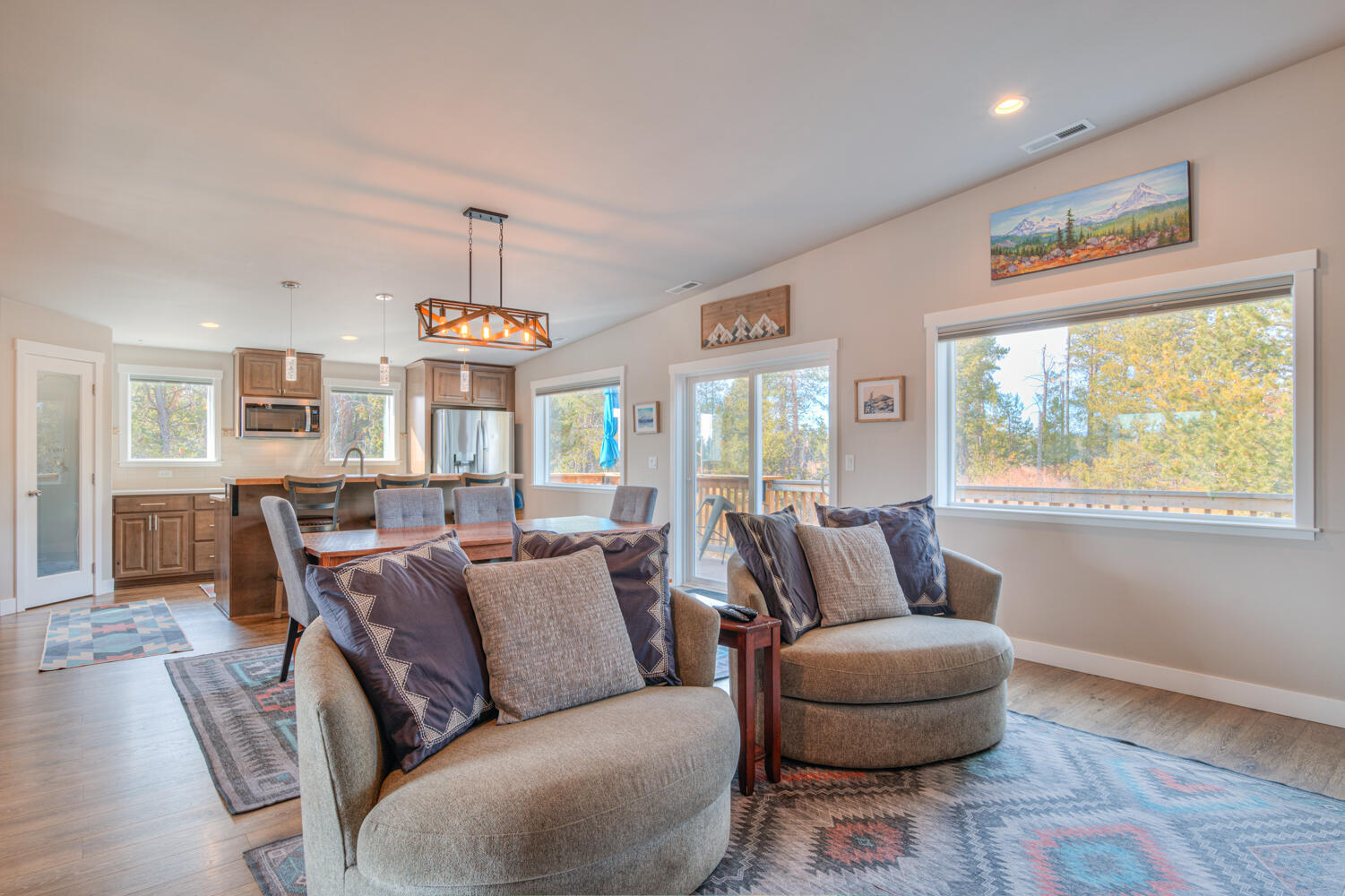 La Pine, Oregon, 97739, United States, 3 Bedrooms Bedrooms, ,3 BathroomsBathrooms,Residential,For Sale,2016601