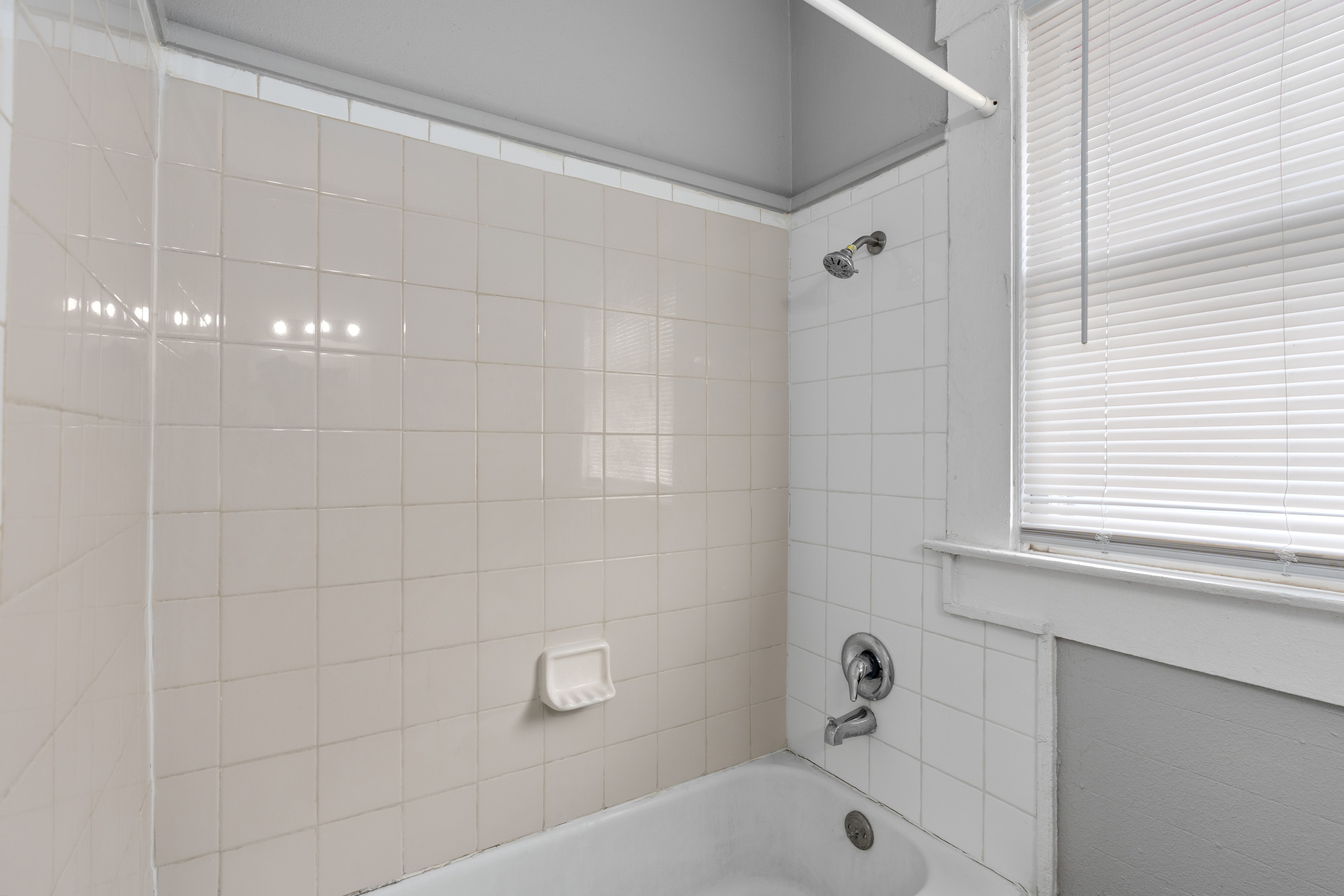  Exceptional 4-Plex Opportunity - 物件實景