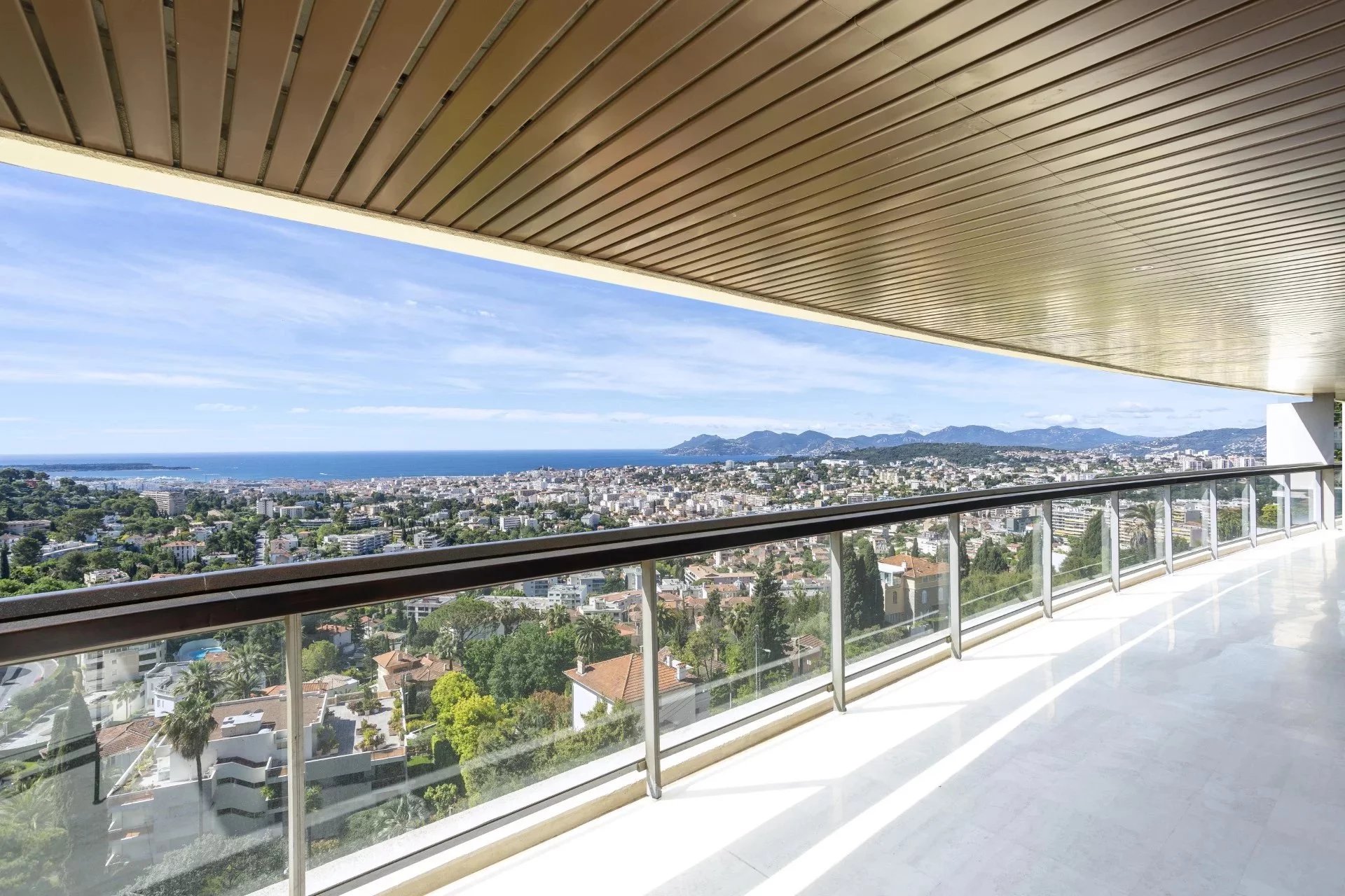 Le Cannet, Provence-Alpes-Côte d’Azur, 06110, FR, 3 Bedrooms Bedrooms, ,3 BathroomsBathrooms,Residential,For Sale,1836777