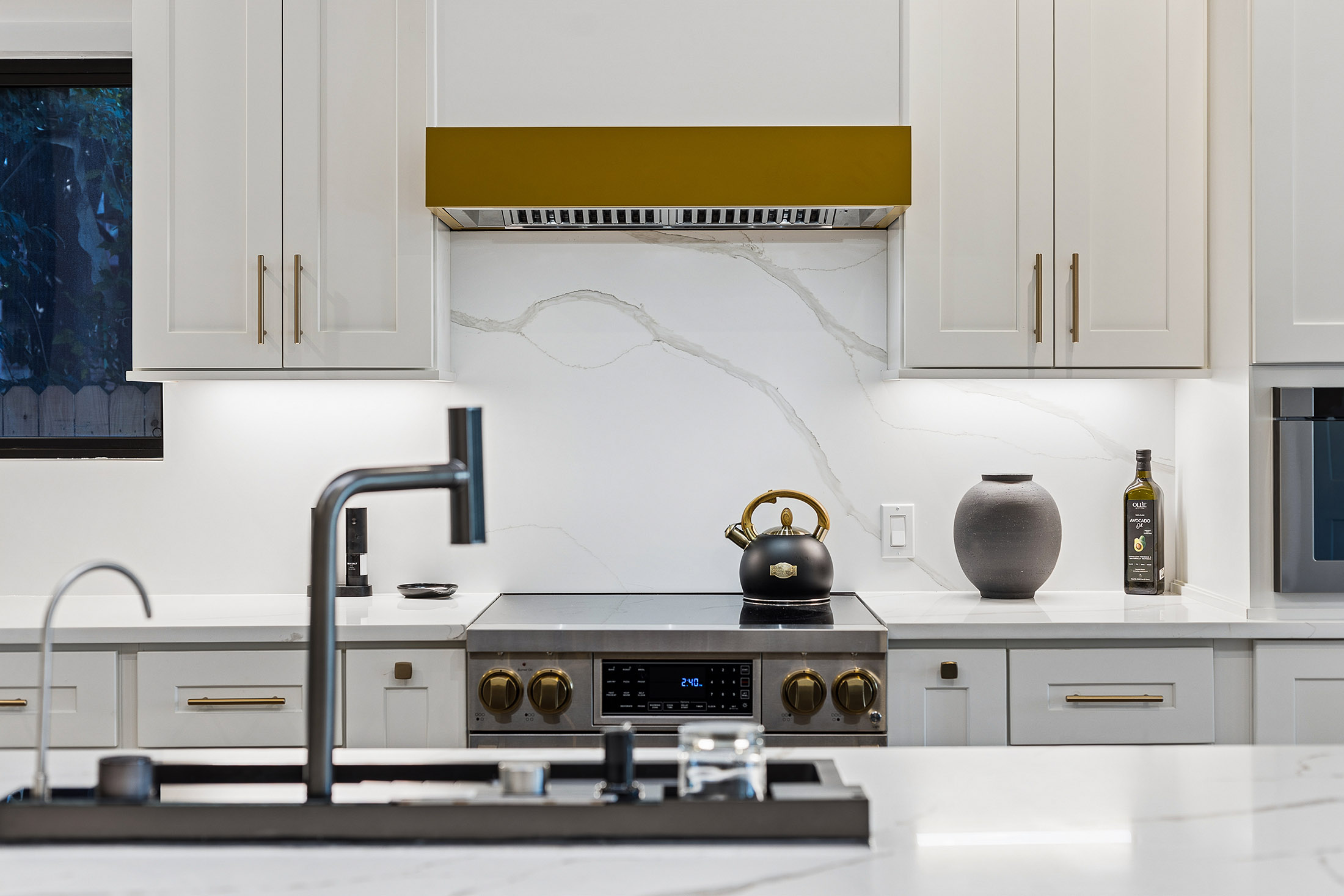  Sophisticated Modern Home in Sought-after Loring Heights - 物件實景