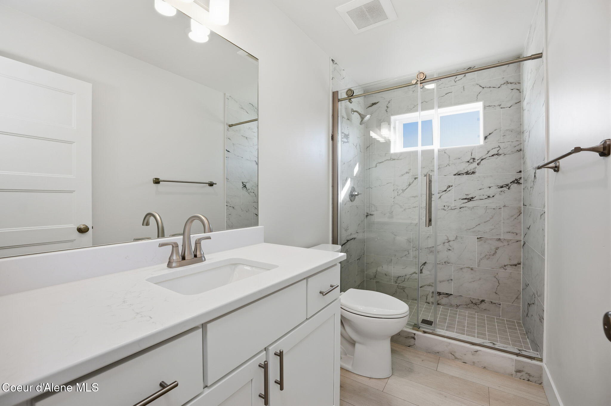 Hayden, Idaho, 83835, United States, 3 Bedrooms Bedrooms, ,3 BathroomsBathrooms,Residential,For Sale,1980507