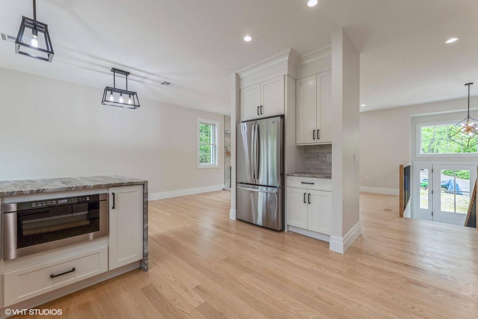 Valley Cottage, New York, 10989, United States, 4 Bedrooms Bedrooms, ,3 BathroomsBathrooms,Residential,For Sale,1823419