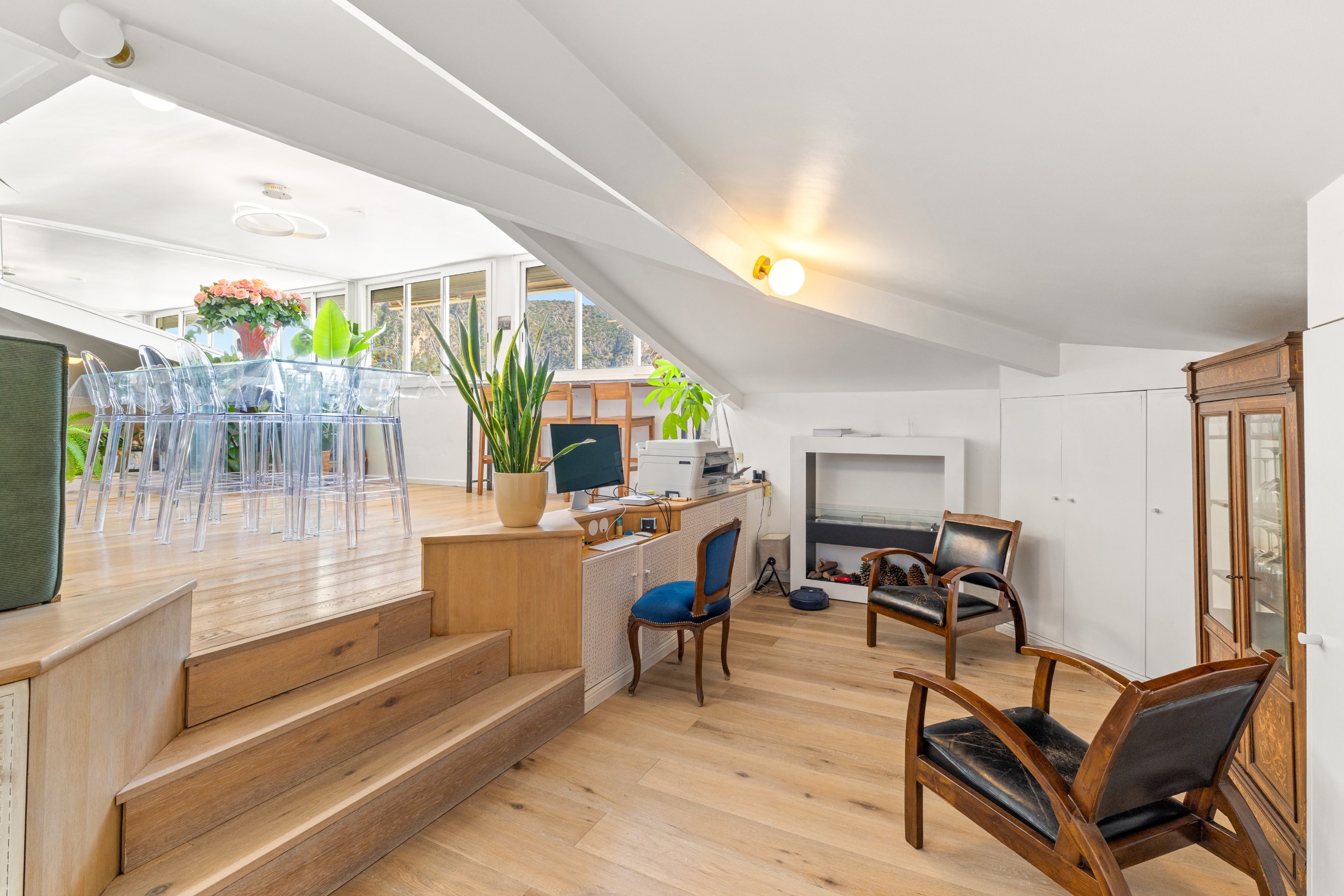  Sea-View Apartment in a Belle Époque Villa – Beaulieu-sur-Mer - 物件實景