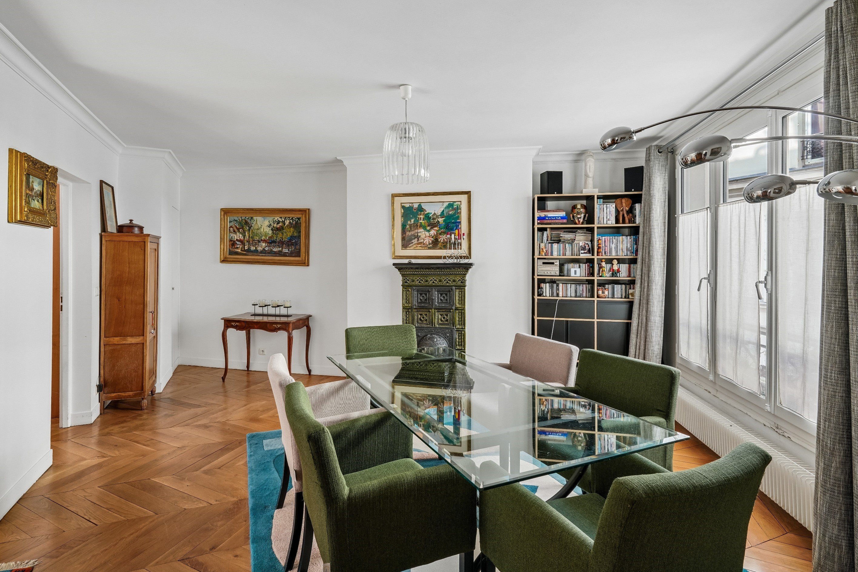  CHAMPS-ÉLYSÉES – MATIGNON - HAUSSMANNIAN ELEGANCE IN A 2 BEDROOM HAVEN - 物件實景