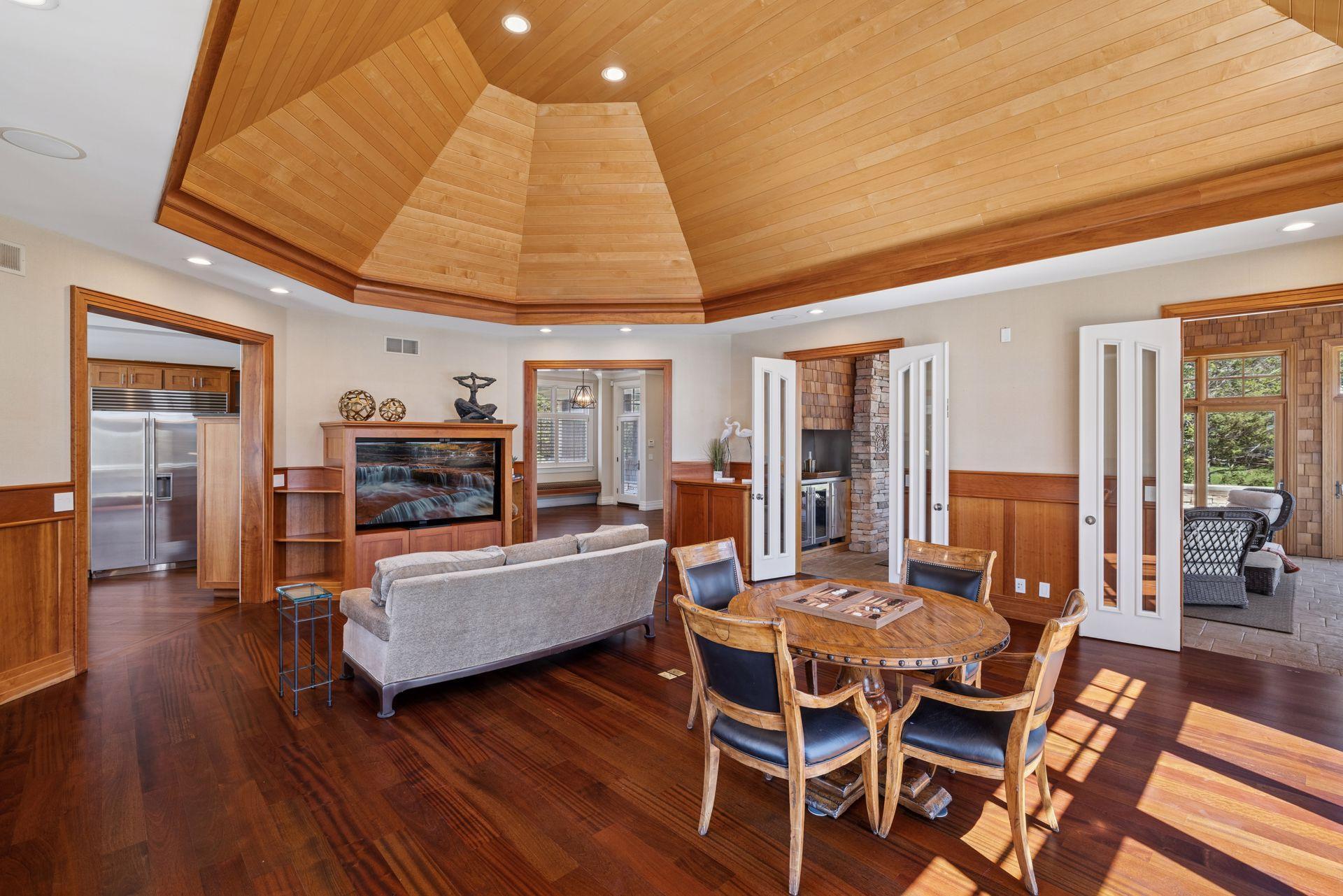 Orono, Minnesota, 55391, United States, 5 Bedrooms Bedrooms, ,5 BathroomsBathrooms,Residential,For Sale,1792914