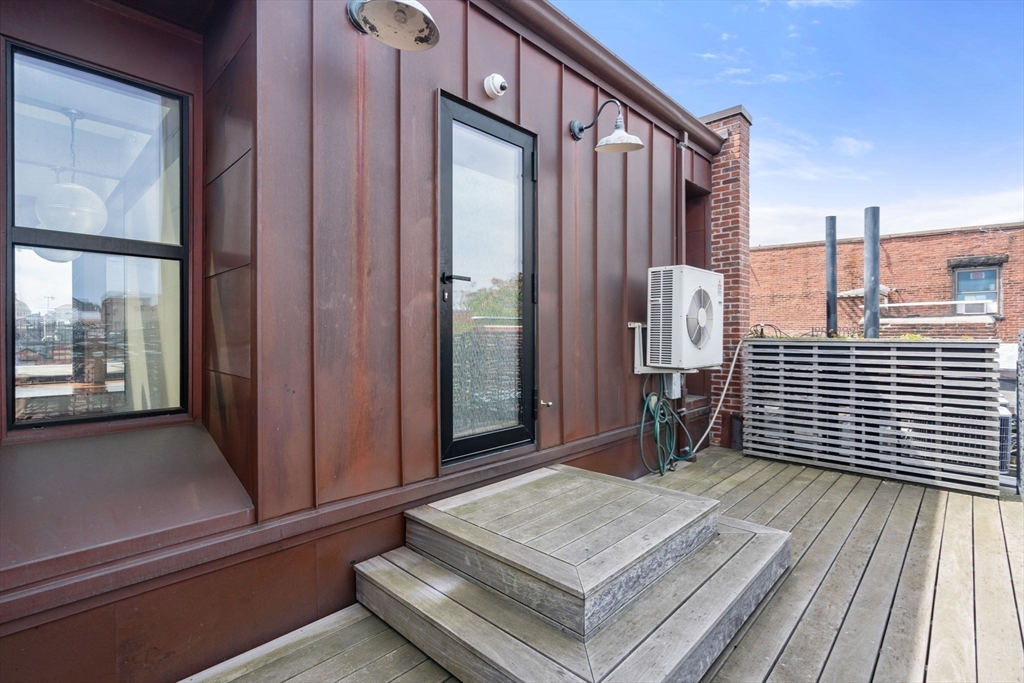 Boston, Massachusetts, 02115, United States, 2 Bedrooms Bedrooms, ,3 BathroomsBathrooms,Residential,For Sale,1818698