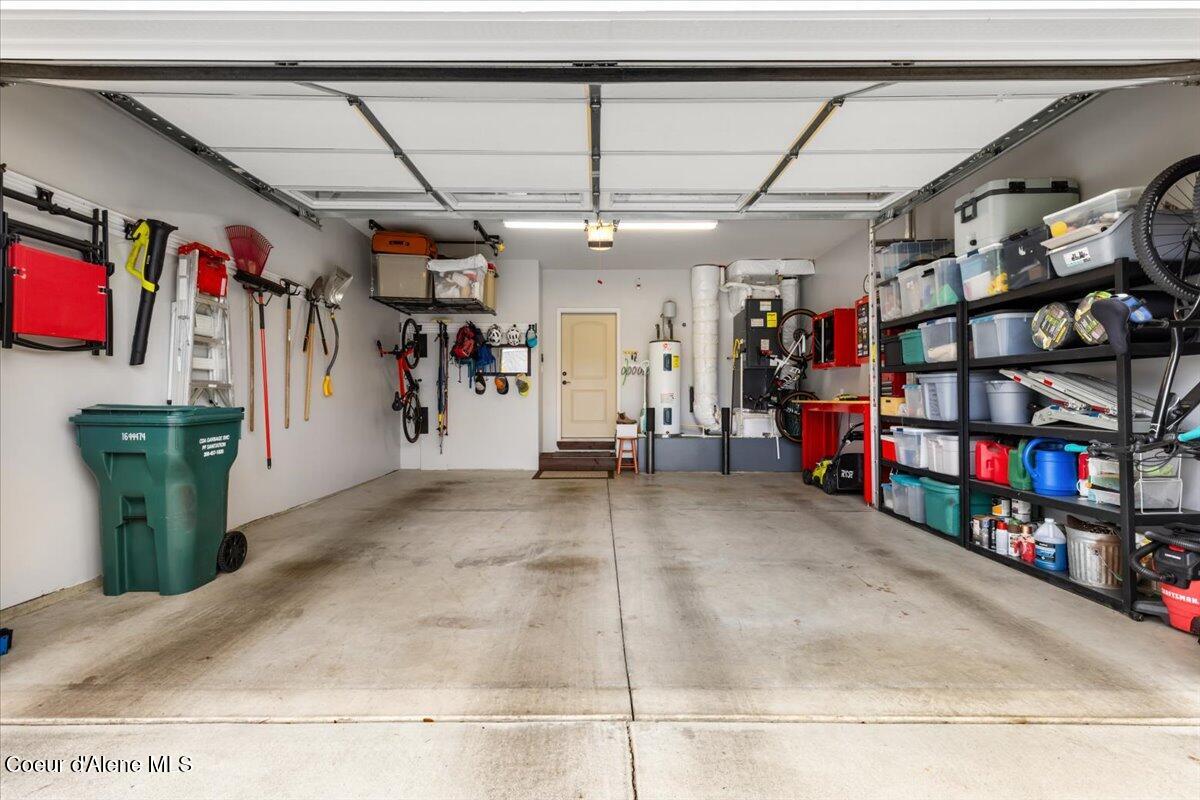 Hayden, Idaho, 83835, United States, 3 Bedrooms Bedrooms, ,3 BathroomsBathrooms,Residential,For Sale,1992408