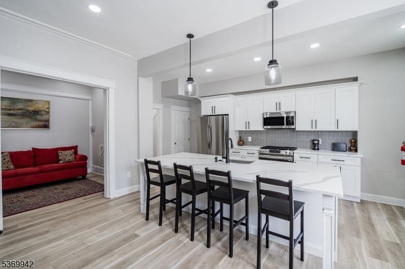 Jersey City, New Jersey, 07305, United States, 5 Bedrooms Bedrooms, ,2 BathroomsBathrooms,Residential,For Sale,1988928