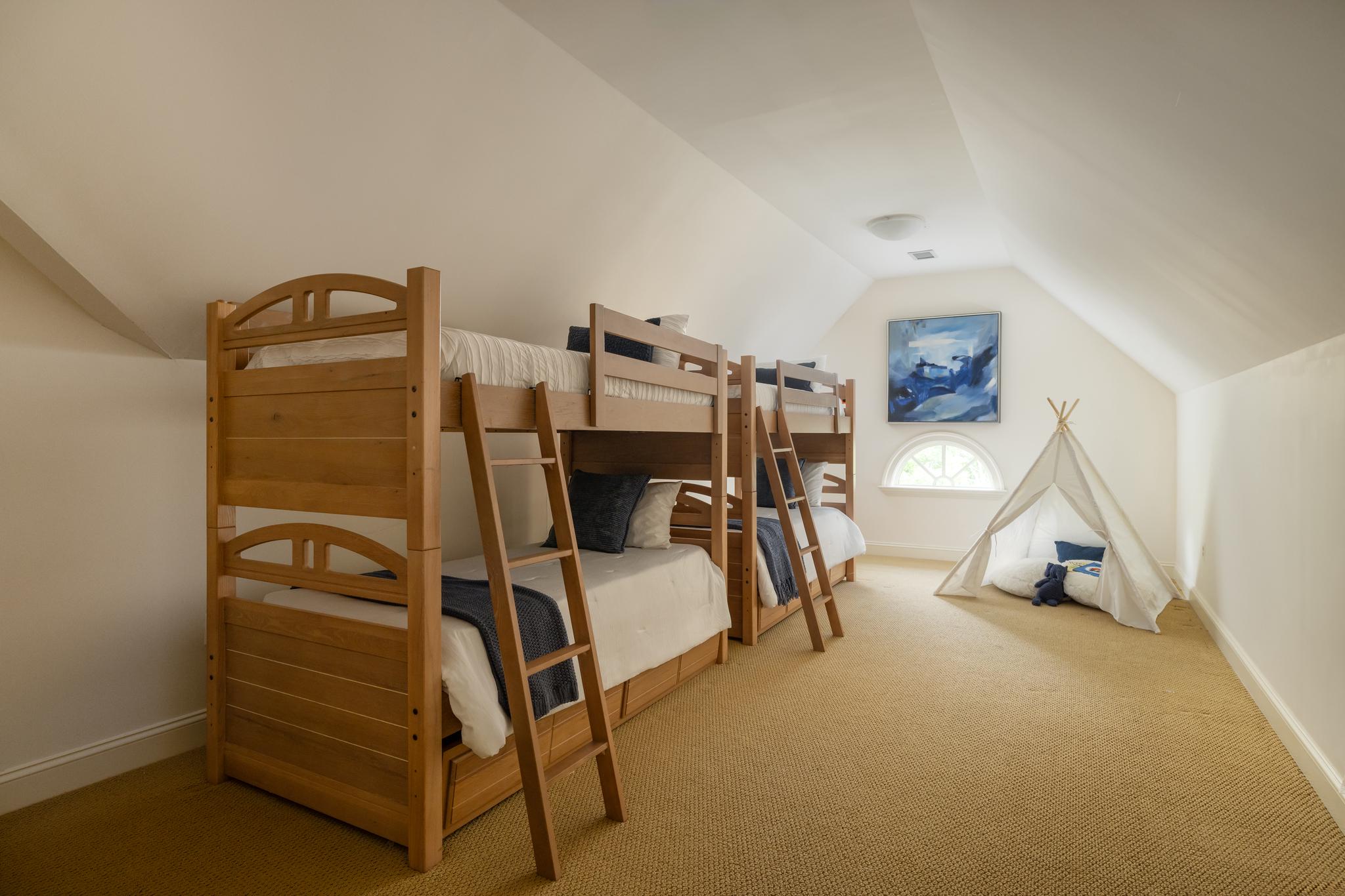  558 Innsbruck Ave, Great Falls, VA, 22066 - 物件實景