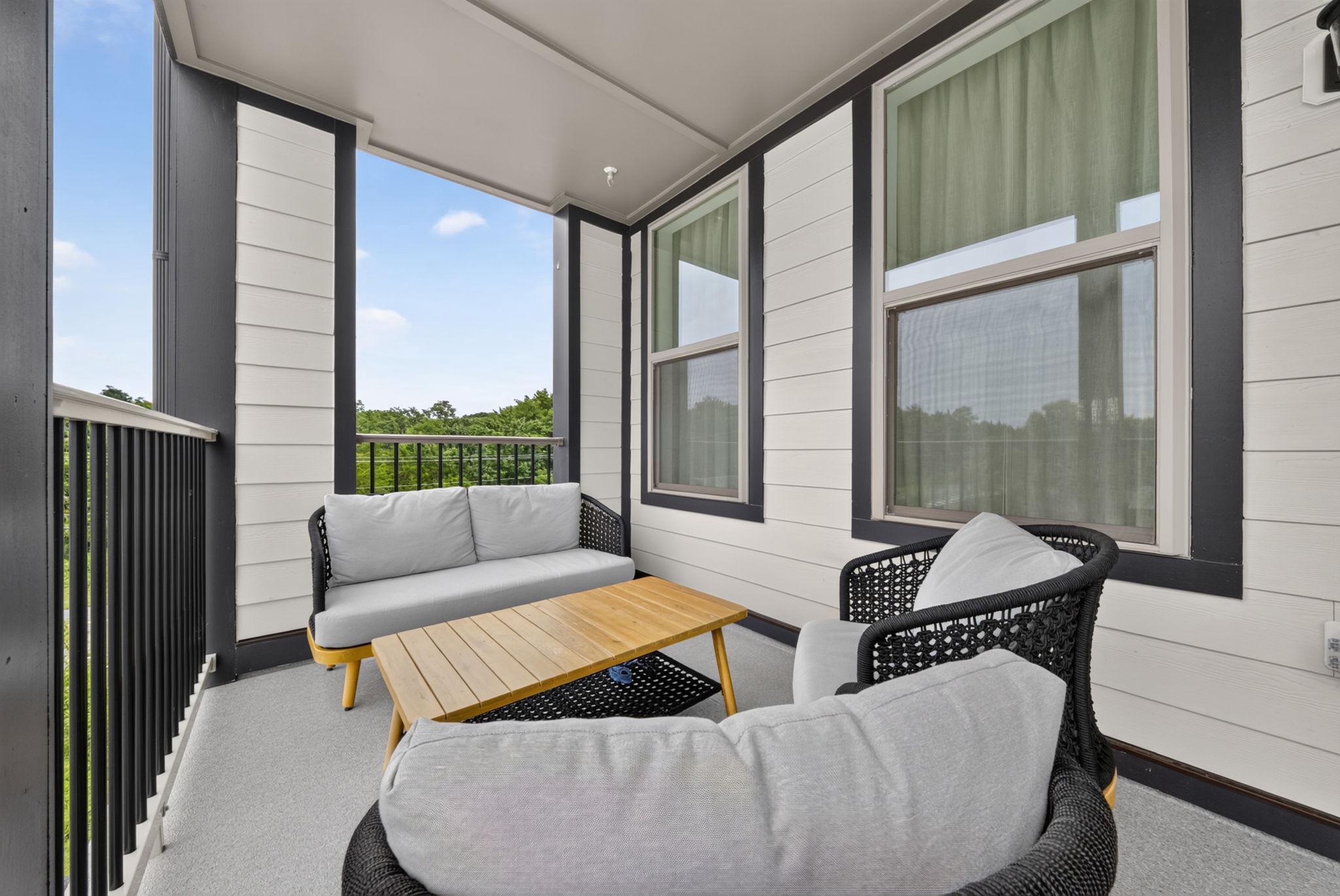  20980 Bluebird Square, Sterling, VA, 20165 - 物件實景