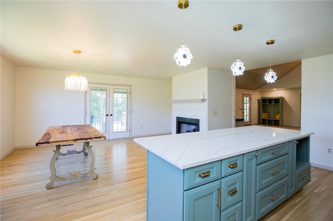 Siloam Springs, Arkansas, 72761, United States, 6 Bedrooms Bedrooms, ,4 BathroomsBathrooms,Residential,For Sale,1906870