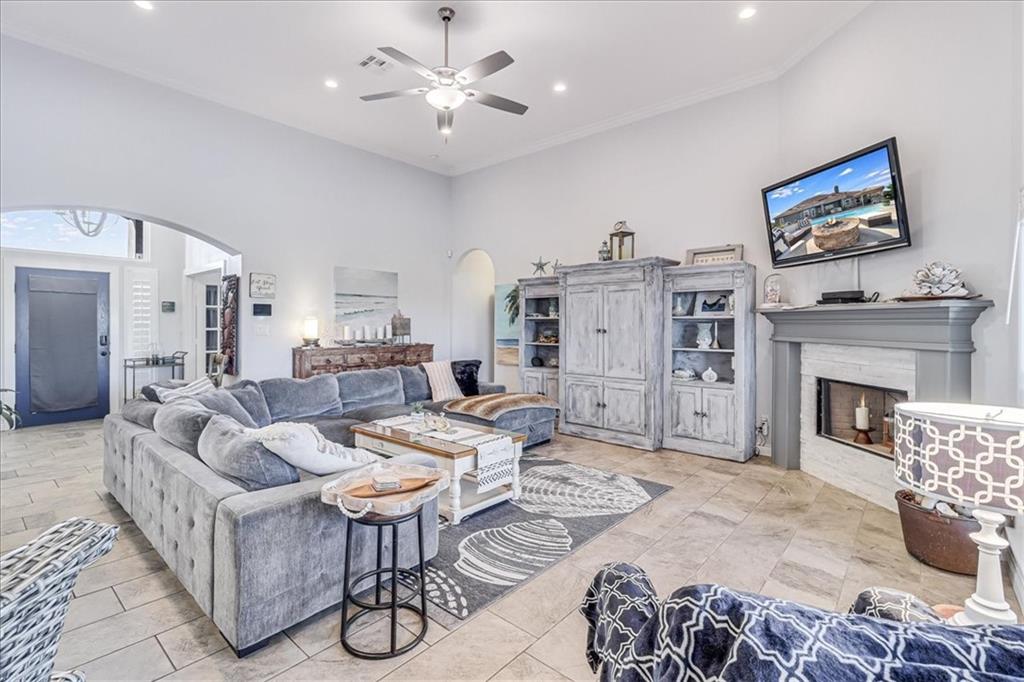 Corpus Christi, Texas, 78415, United States, 4 Bedrooms Bedrooms, ,3 BathroomsBathrooms,Residential,For Sale,1847107