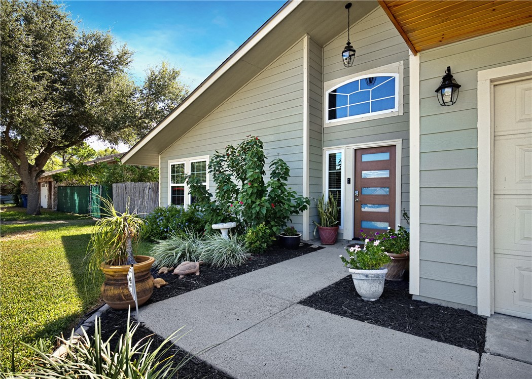 Corpus Christi, Texas, 78412, United States, 4 Bedrooms Bedrooms, ,4 BathroomsBathrooms,Residential,For Sale,1956068