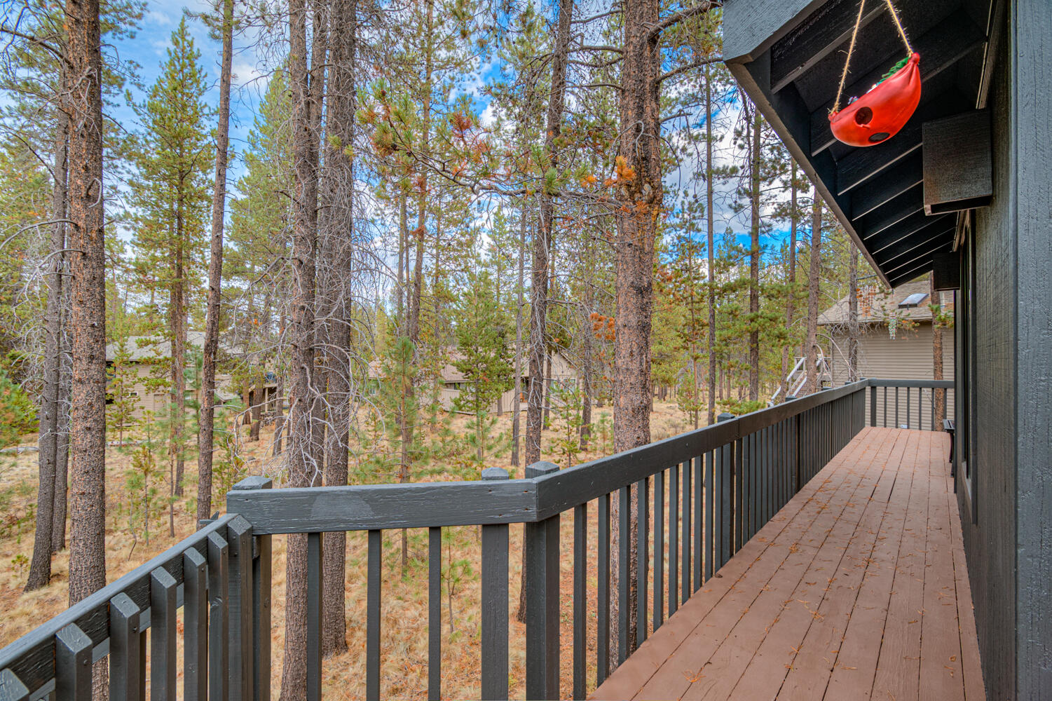 Sunriver, Oregon, 97707, United States, 3 Bedrooms Bedrooms, ,2 BathroomsBathrooms,Residential,For Sale,1982531