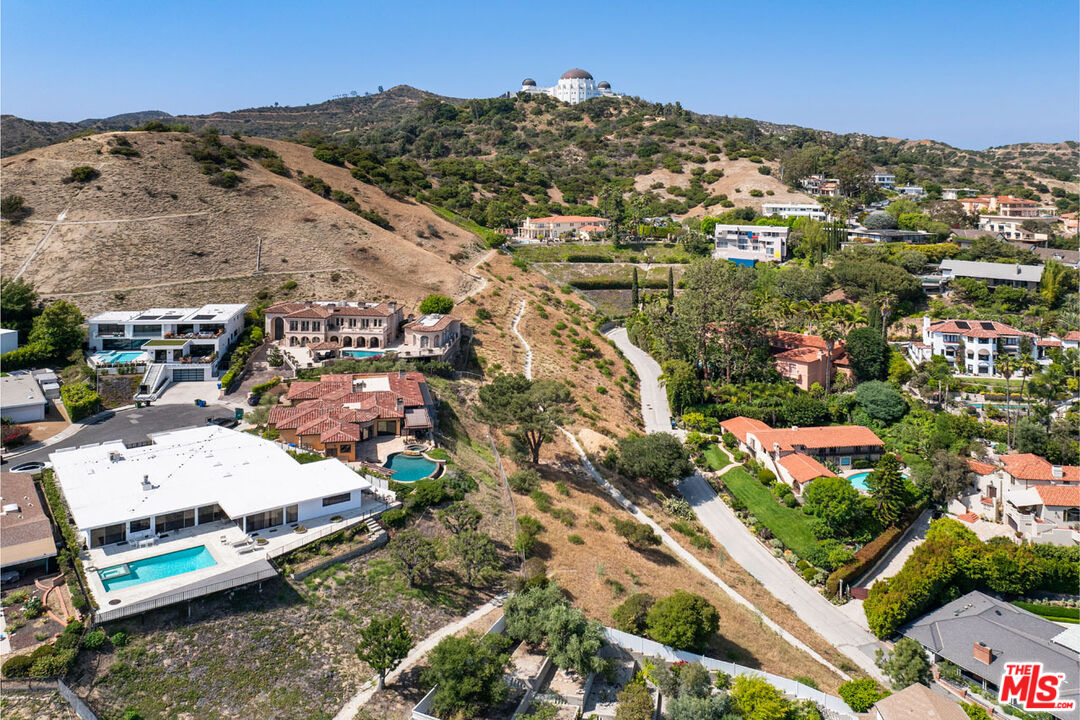 Los Angeles, California, 90027, United States, ,Land,For Sale,1849862