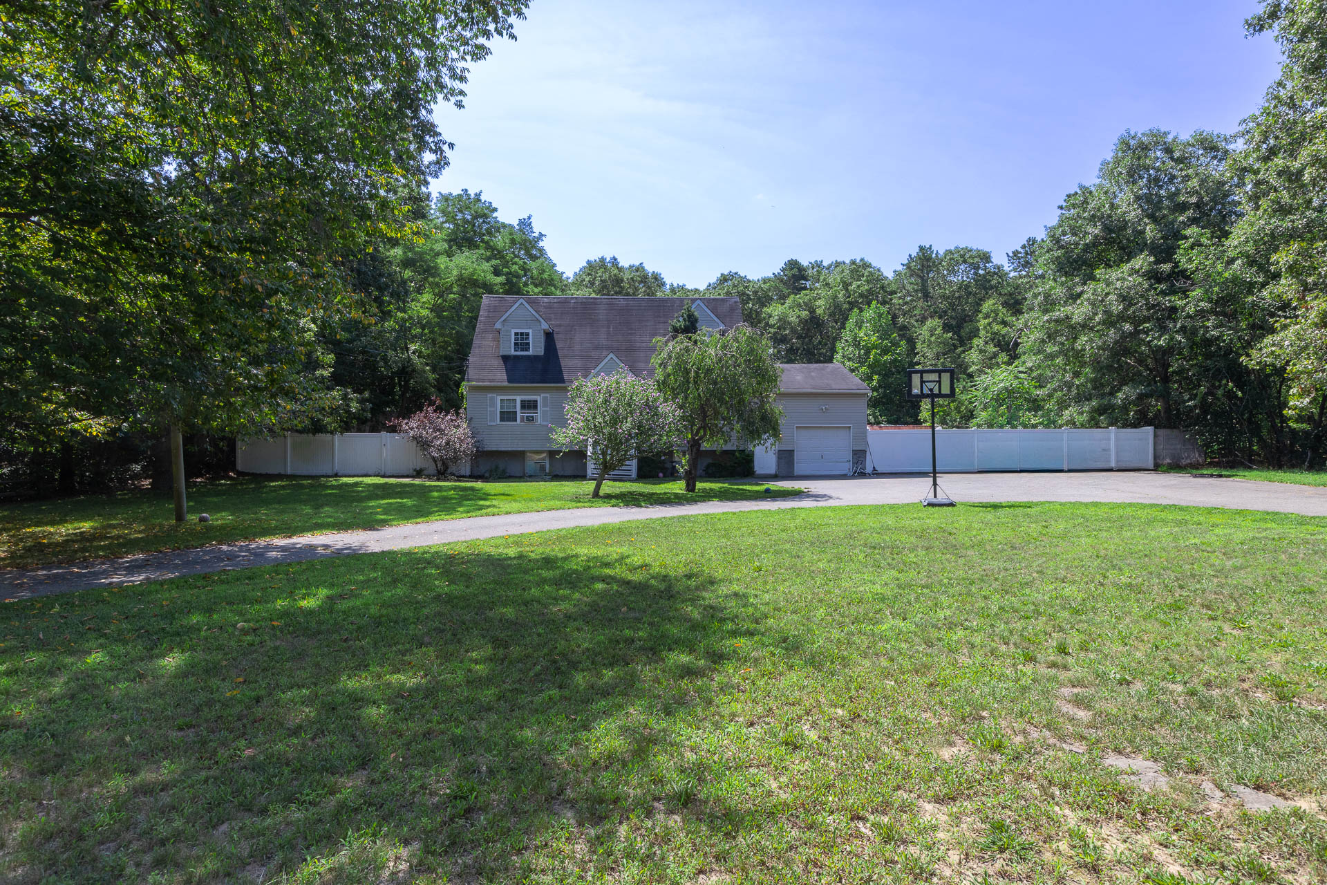 Peconic Ave, Medford, NY 11763 #1