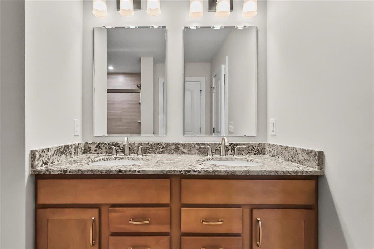 Bowling Green, Kentucky, 42104, United States, 4 Bedrooms Bedrooms, ,3 BathroomsBathrooms,Residential,For Sale,1897325
