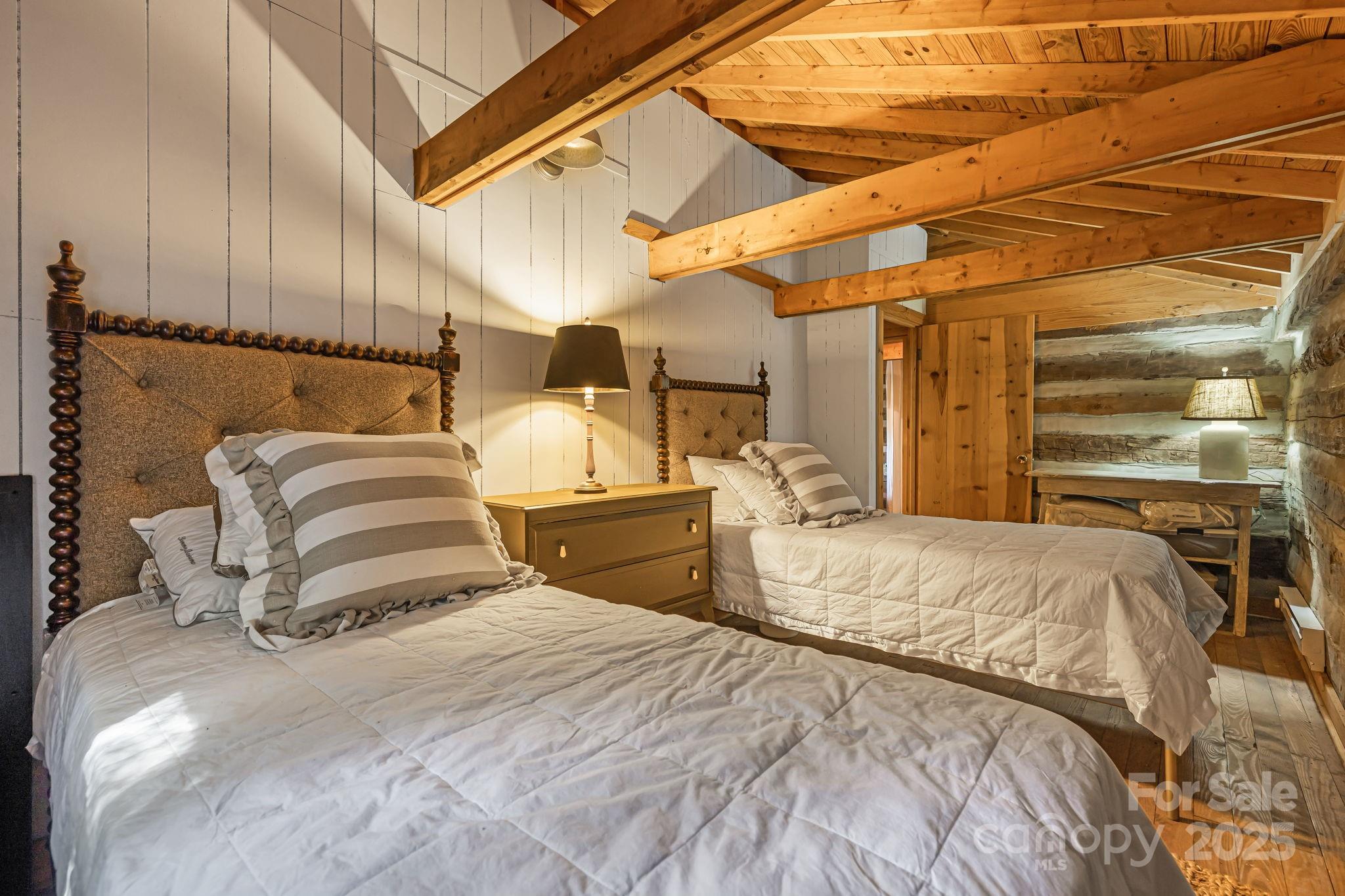 Burnsville, North Carolina, 28714, United States, 3 Bedrooms Bedrooms, ,2 BathroomsBathrooms,Residential,For Sale,1967012