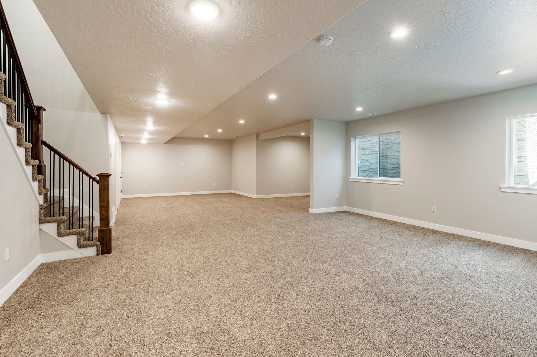  Custom Symphony Home with ADA Features & Main-Floor Living - 物件實景