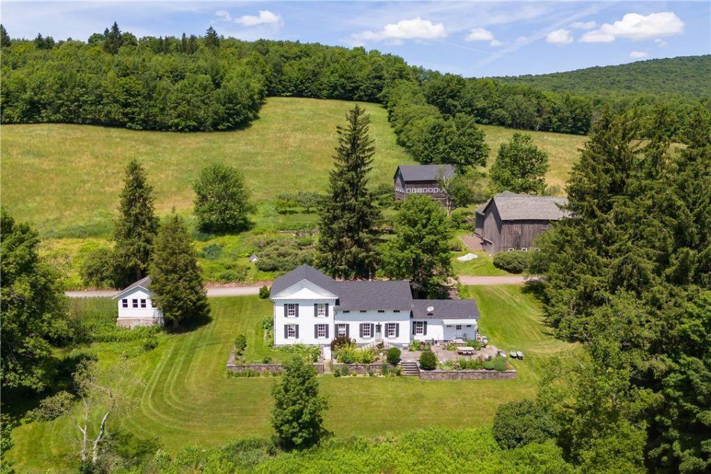 Bovina Center, New York, 13740, United States, 4 Bedrooms Bedrooms, ,2 BathroomsBathrooms,Residential,For Sale,1827765