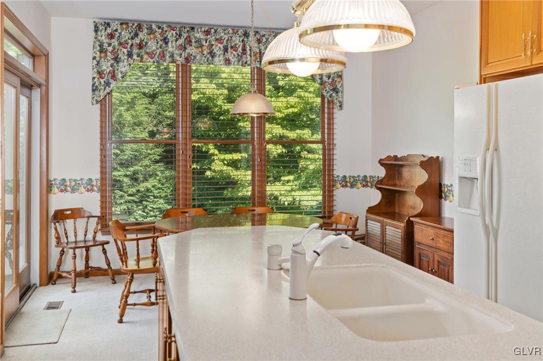 Upper Saucon Twp, Pennsylvania, 18034, United States, 3 Bedrooms Bedrooms, ,3 BathroomsBathrooms,Residential,For Sale,1928759