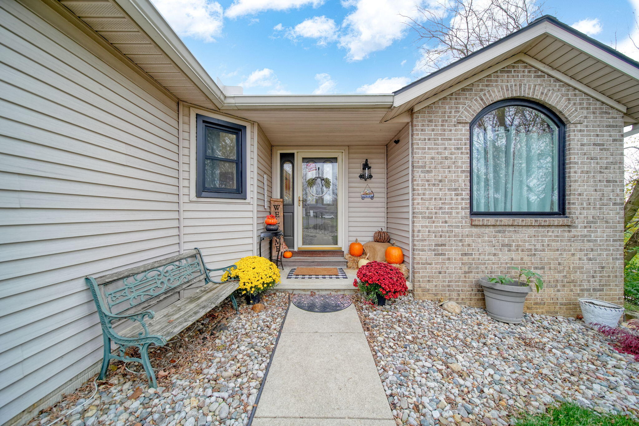 Onsted, Michigan, 49265, United States, 3 Bedrooms Bedrooms, ,3 BathroomsBathrooms,Residential,For Sale,1984603