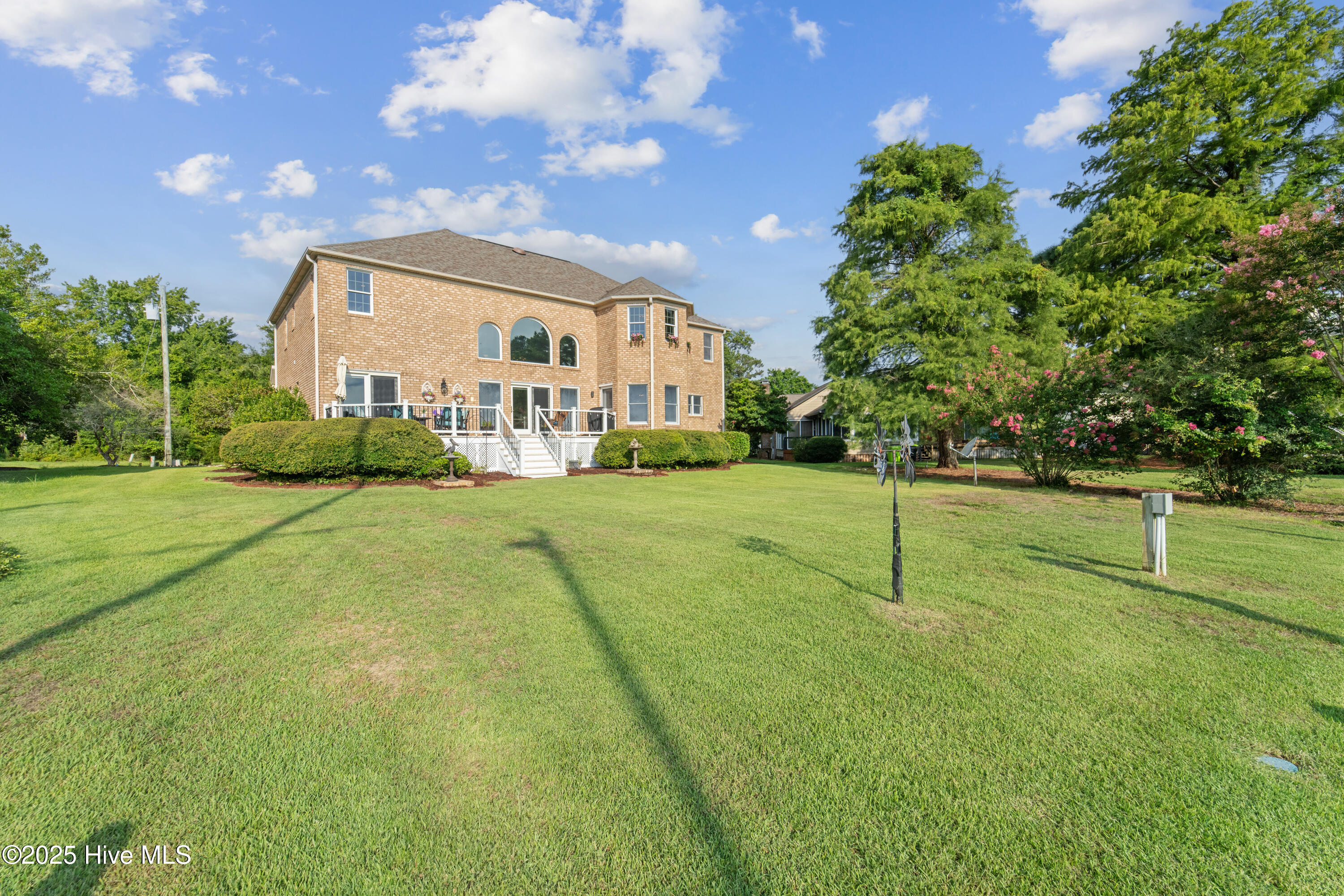 New Bern, North Carolina, 28560, United States, 4 Bedrooms Bedrooms, ,3 BathroomsBathrooms,Residential,For Sale,1907556