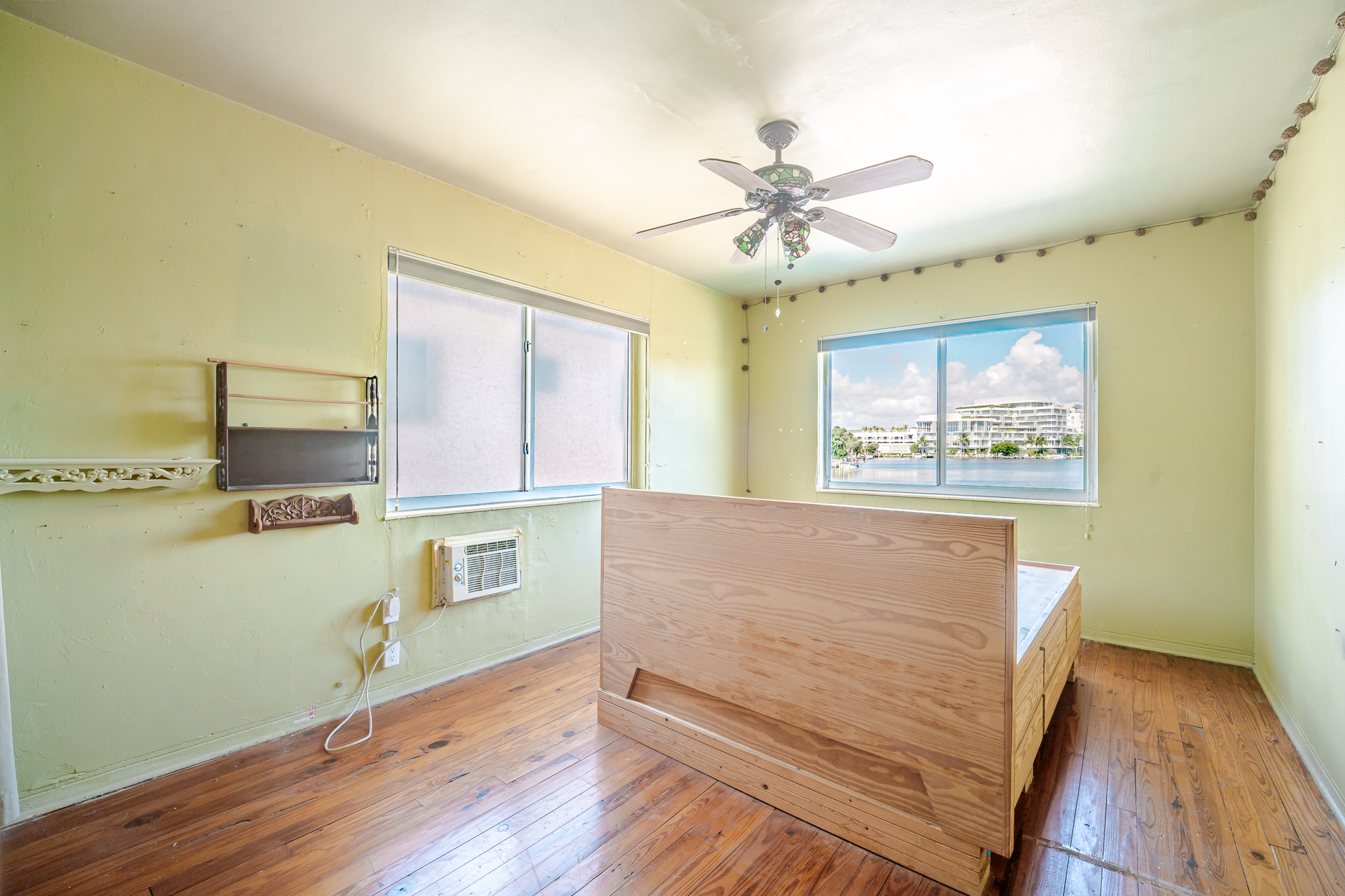  4730 Pine Tree Dr, Miami Beach, FL, 33140 - 物件實景