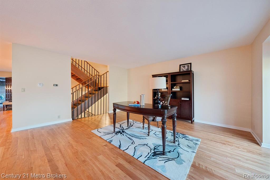 Grand Blanc, Michigan, 48439, United States, 3 Bedrooms Bedrooms, ,5 BathroomsBathrooms,Residential,For Sale,1986103