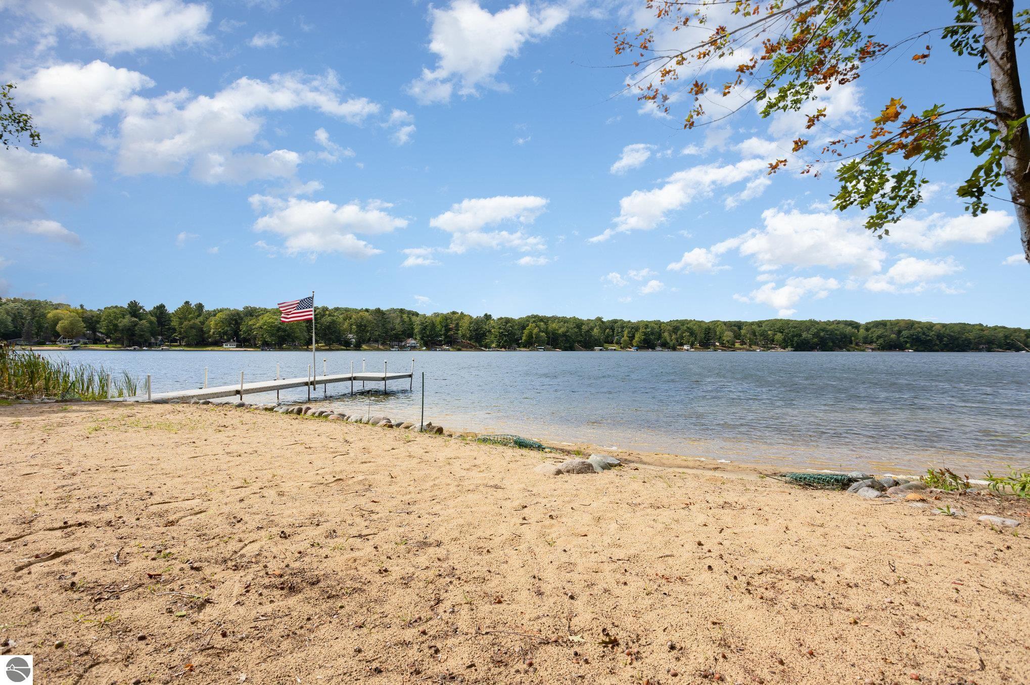 Harrison, Michigan, 48625, United States, 5 Bedrooms Bedrooms, ,4 BathroomsBathrooms,Residential,For Sale,1990816