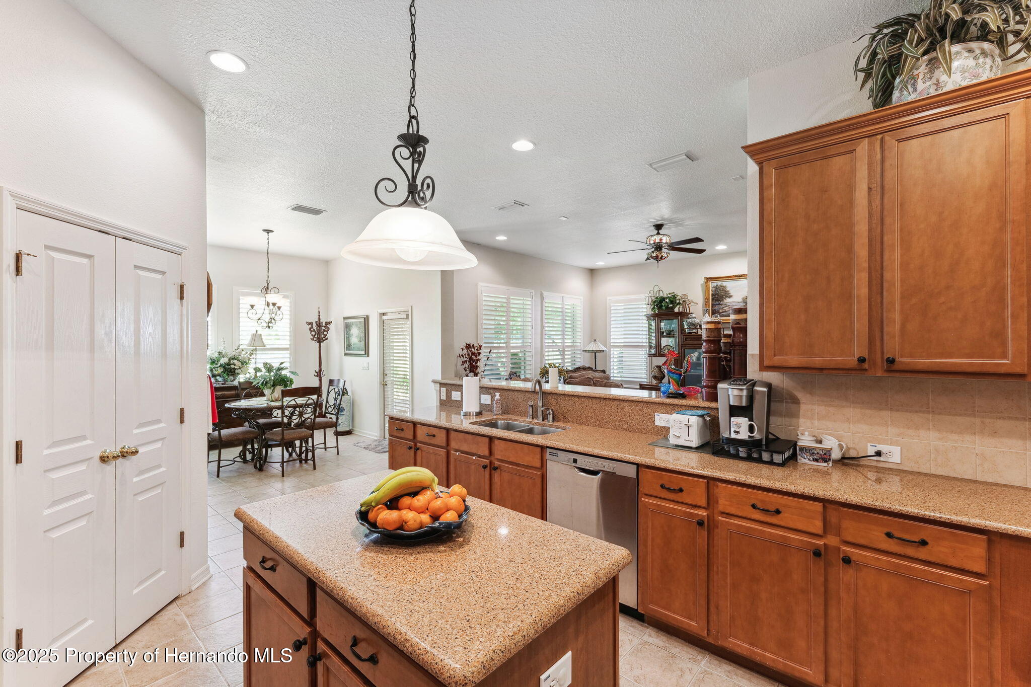 Brooksville, Florida, 34601, United States, 3 Bedrooms Bedrooms, ,3 BathroomsBathrooms,Residential,For Sale,1979282