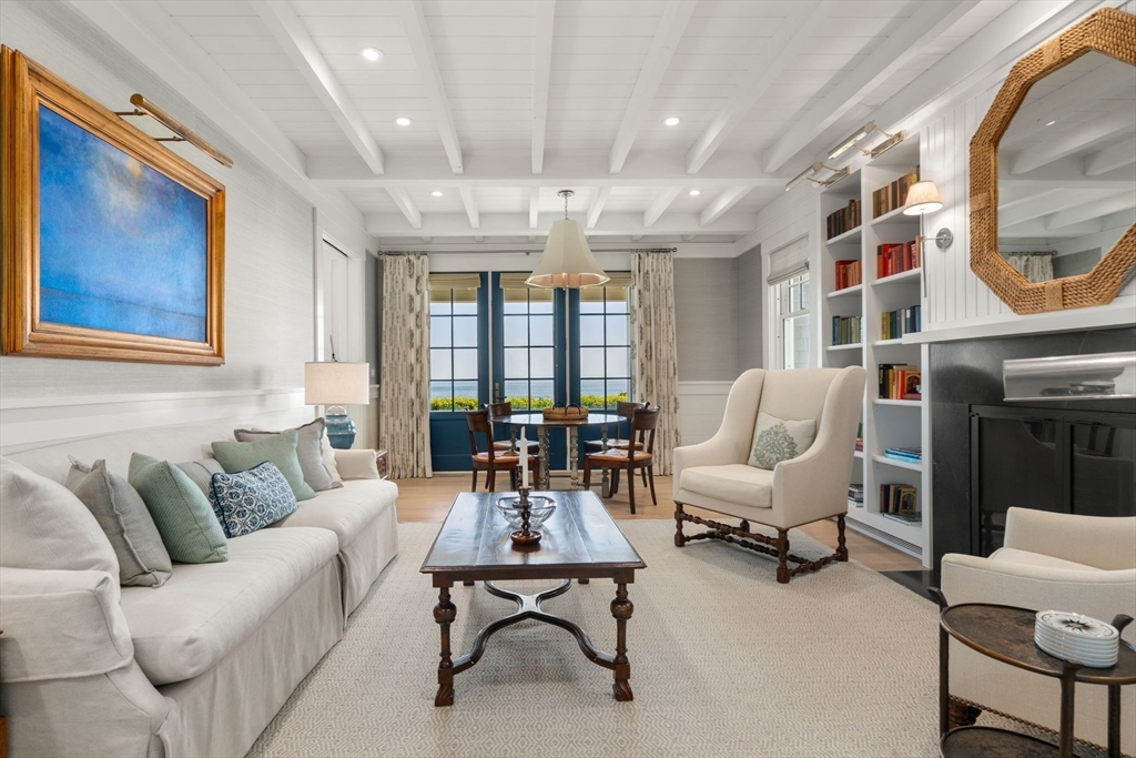 Oak Bluffs, Massachusetts, 02557, United States, 8 Bedrooms Bedrooms, ,9 BathroomsBathrooms,Residential,For Sale,1848541