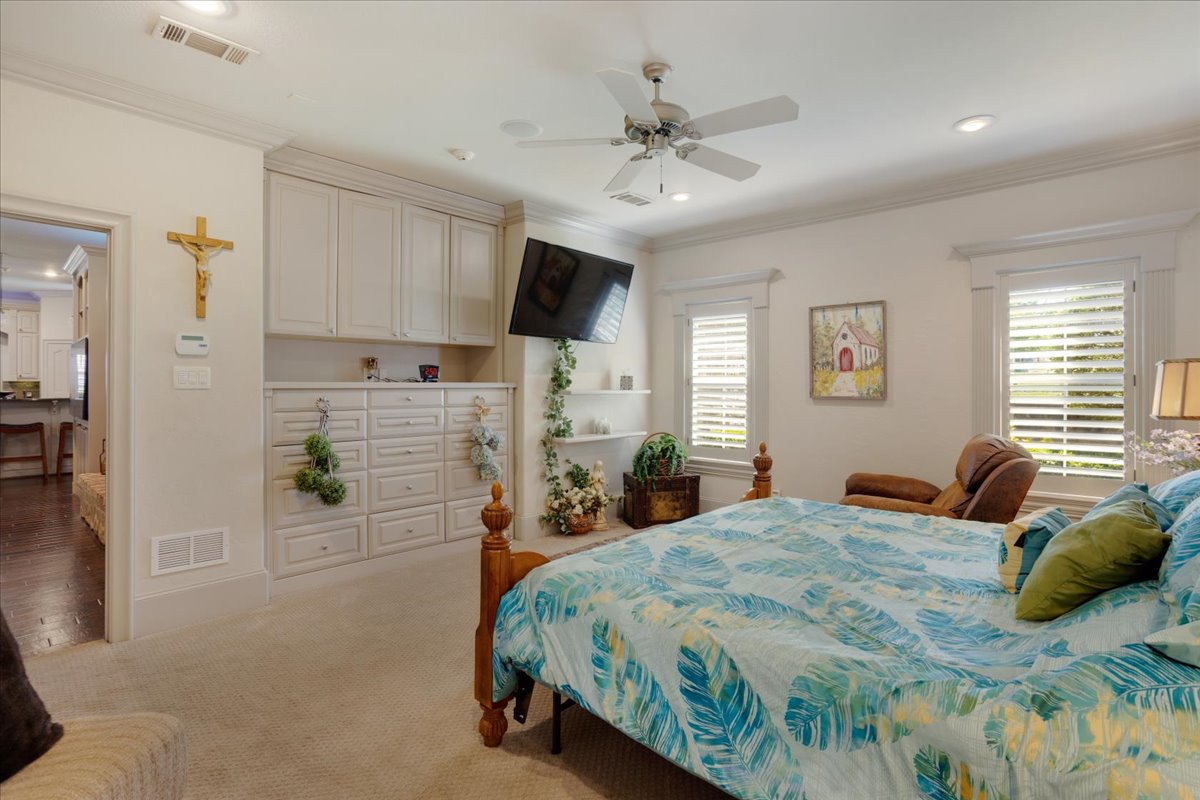 Sherman, Texas, 75092, United States, 3 Bedrooms Bedrooms, ,3 BathroomsBathrooms,Residential,For Sale,1973794