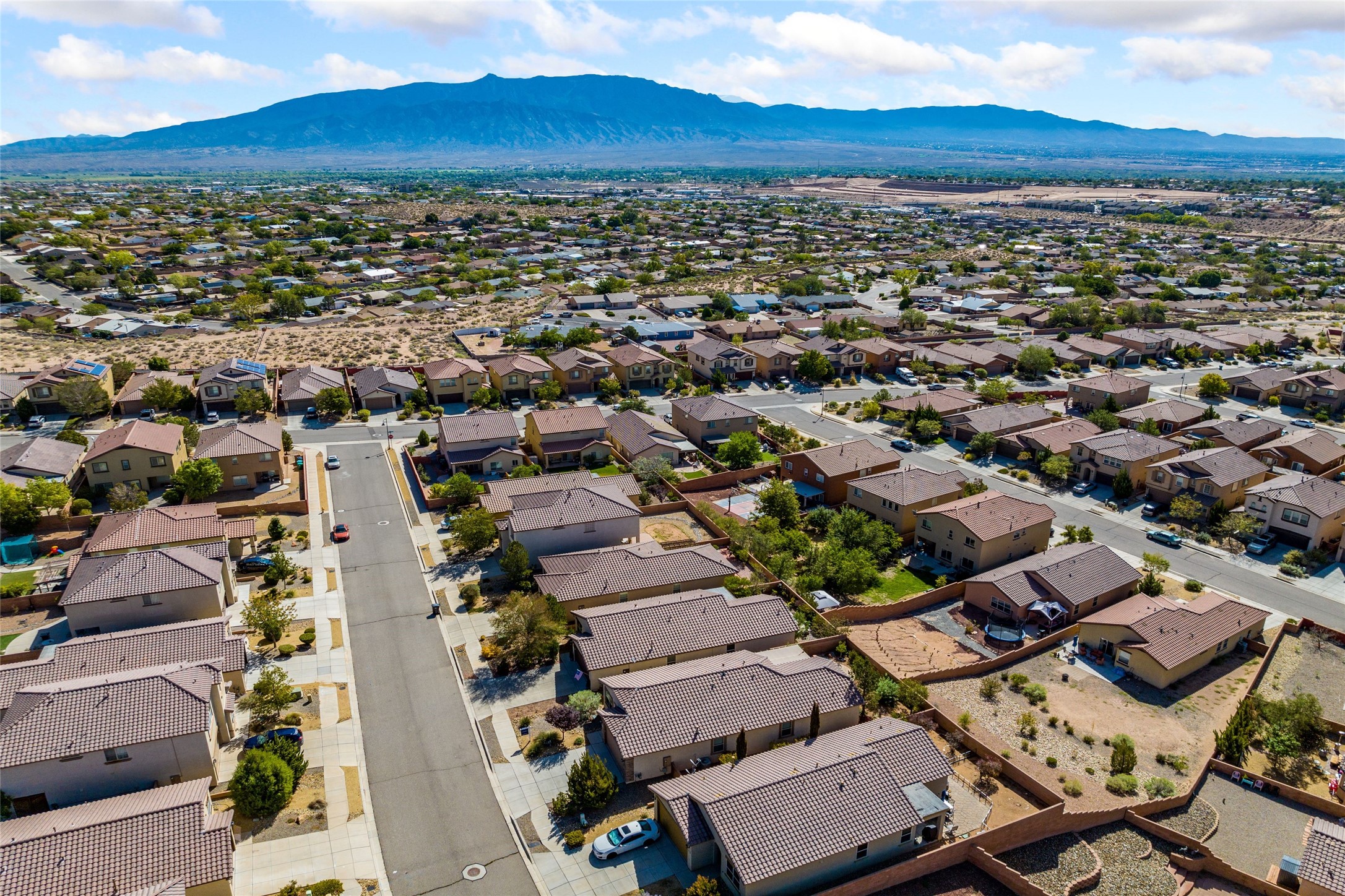  4010 Sierra Alta Ave NE - 物件實景