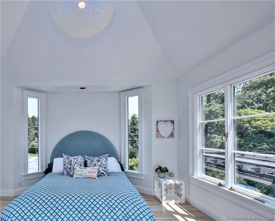 Westport, Connecticut, 06880, United States, 6 Bedrooms Bedrooms, ,7 BathroomsBathrooms,Residential,For Sale,1784417