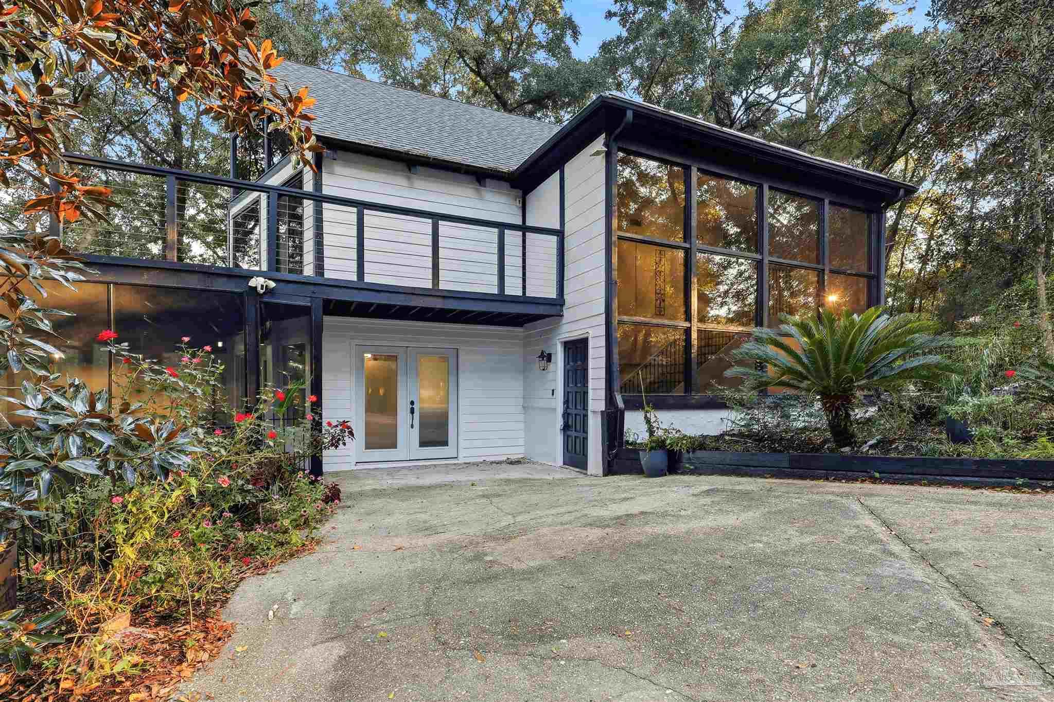 Milton, Florida, 32583, United States, 3 Bedrooms Bedrooms, ,4 BathroomsBathrooms,Residential,For Sale,1991354