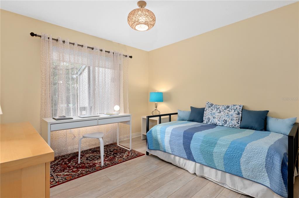 Sarasota, Florida, 34231, United States, 2 Bedrooms Bedrooms, ,2 BathroomsBathrooms,Residential,For Sale,1969119